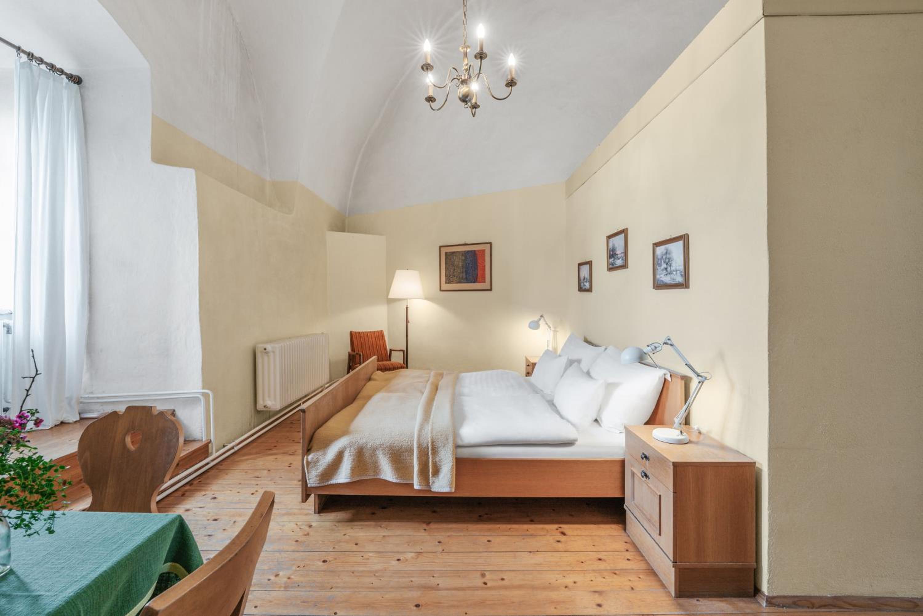 Quadruple Room with Bath photo 2