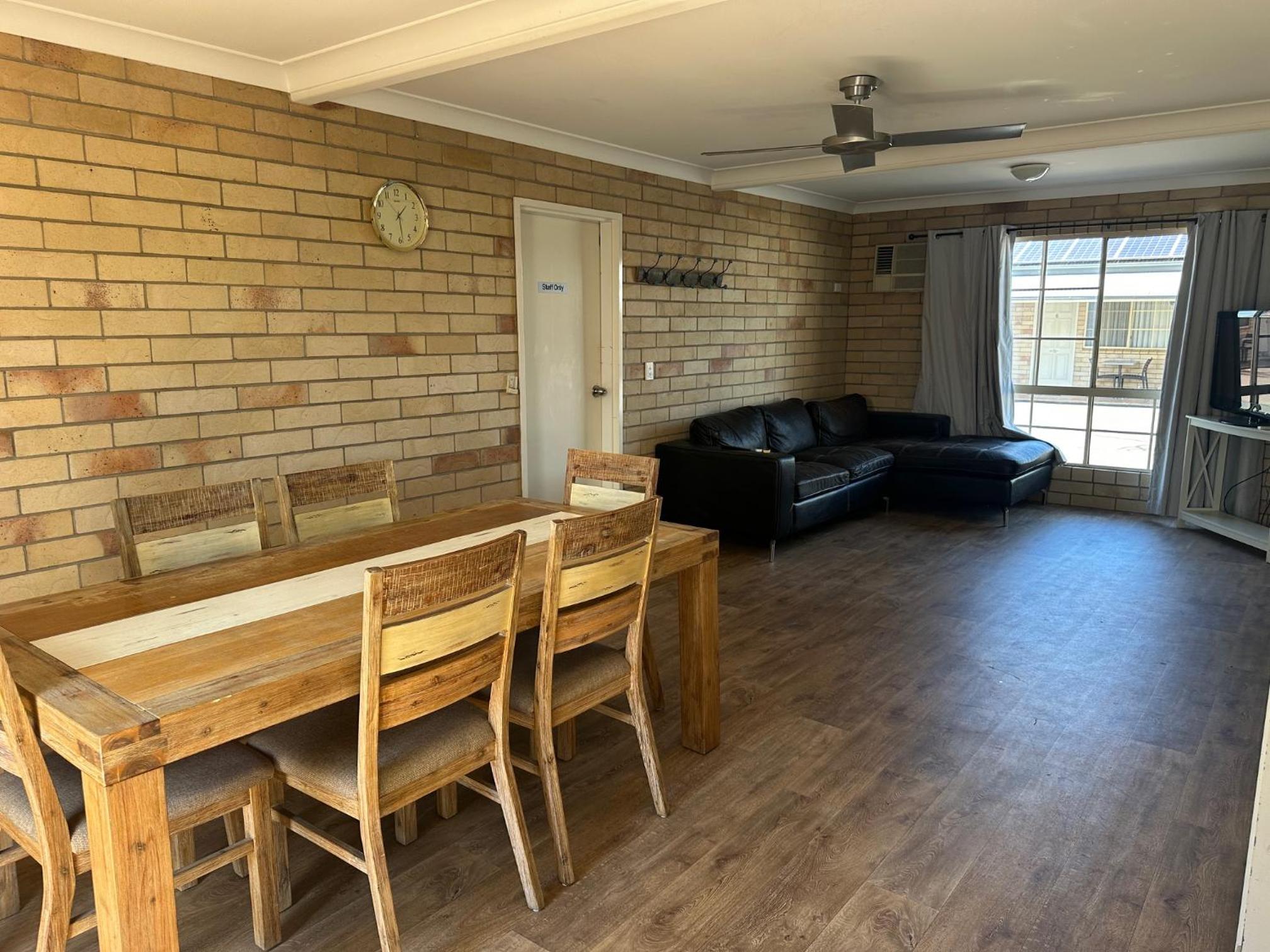 Three-Bedroom Apartment photo 1