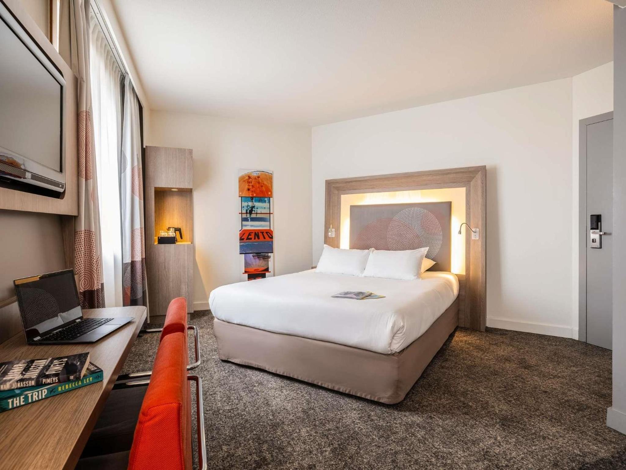 Standard Double Room - Mobility Accessible - Photo 3
