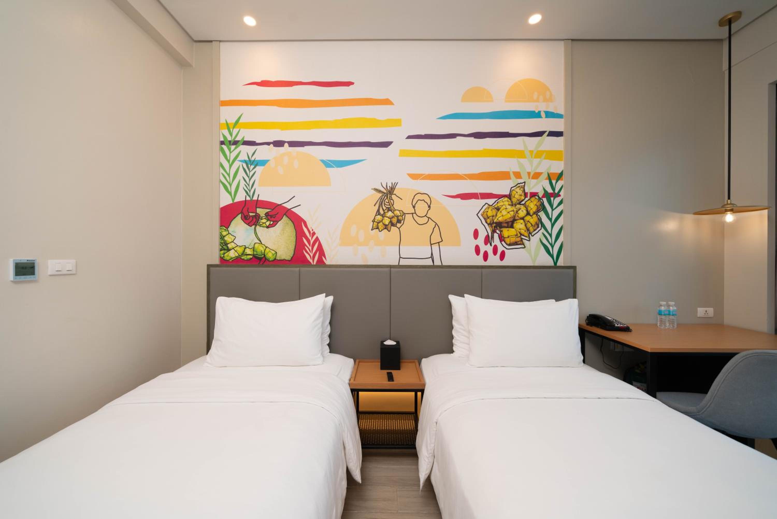 Standard Twin Room - Photo 3