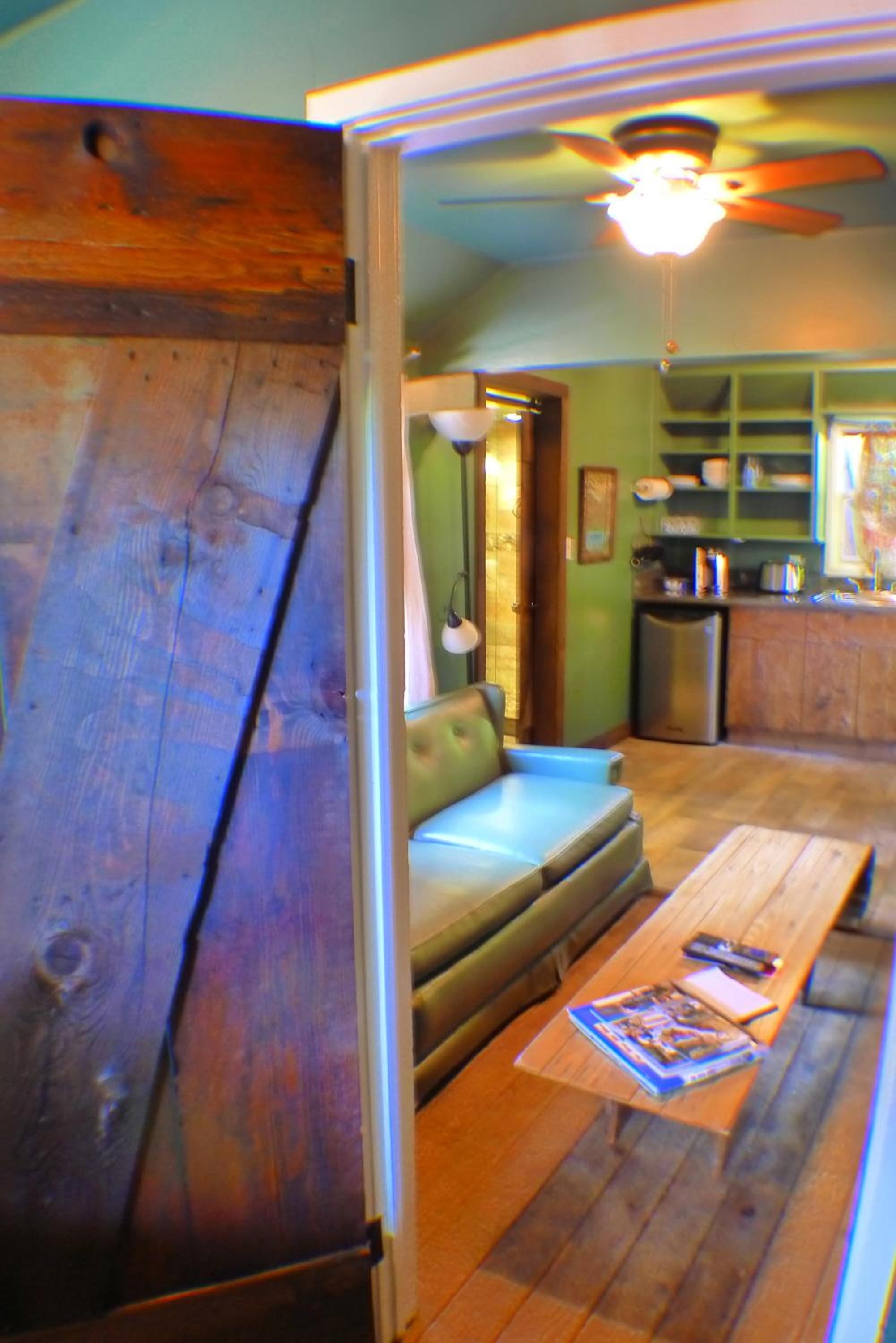 One Bedroom Cabin with Kitchen #6 - Photo 5