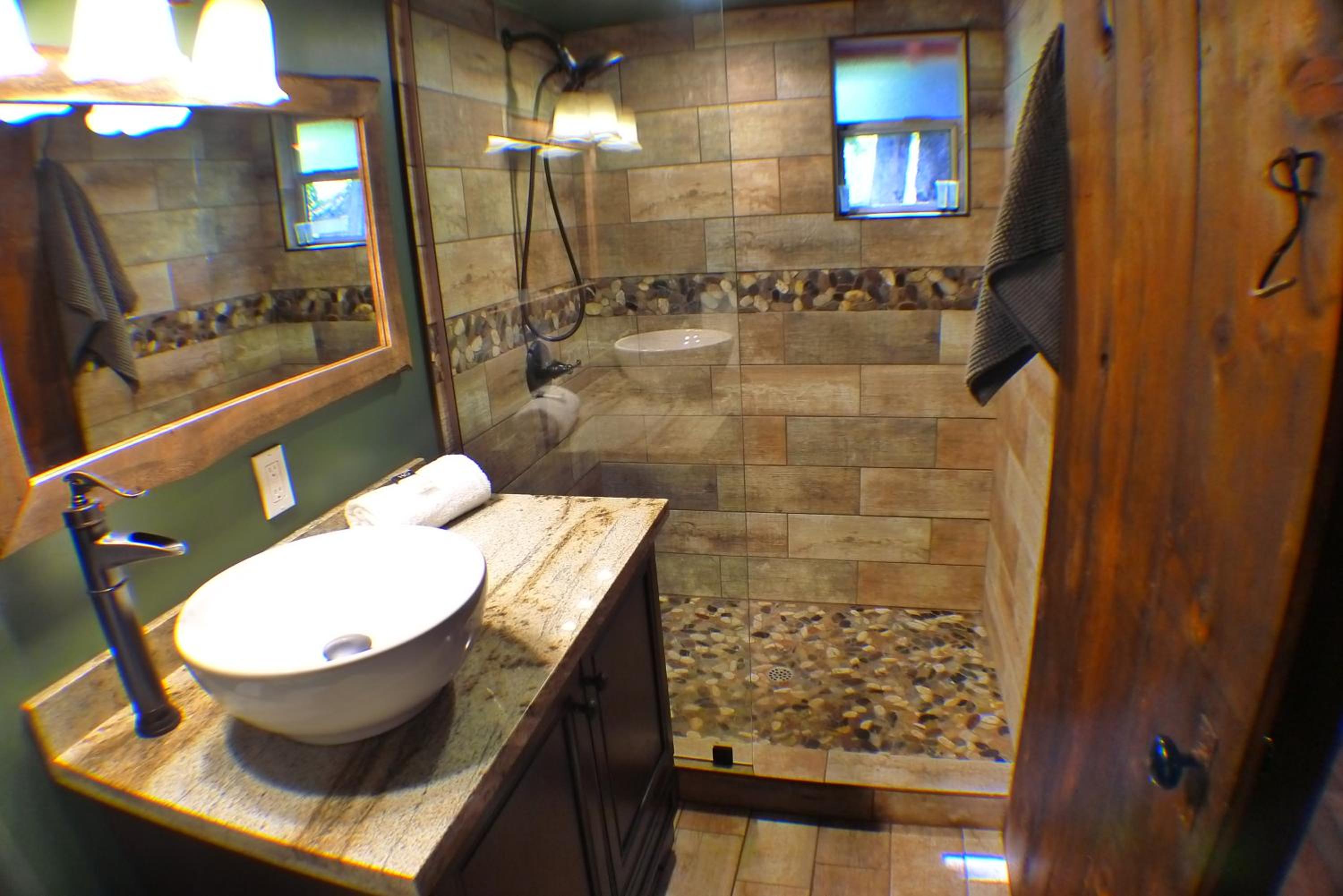 One Bedroom Cabin with Kitchen #6 - Photo 10