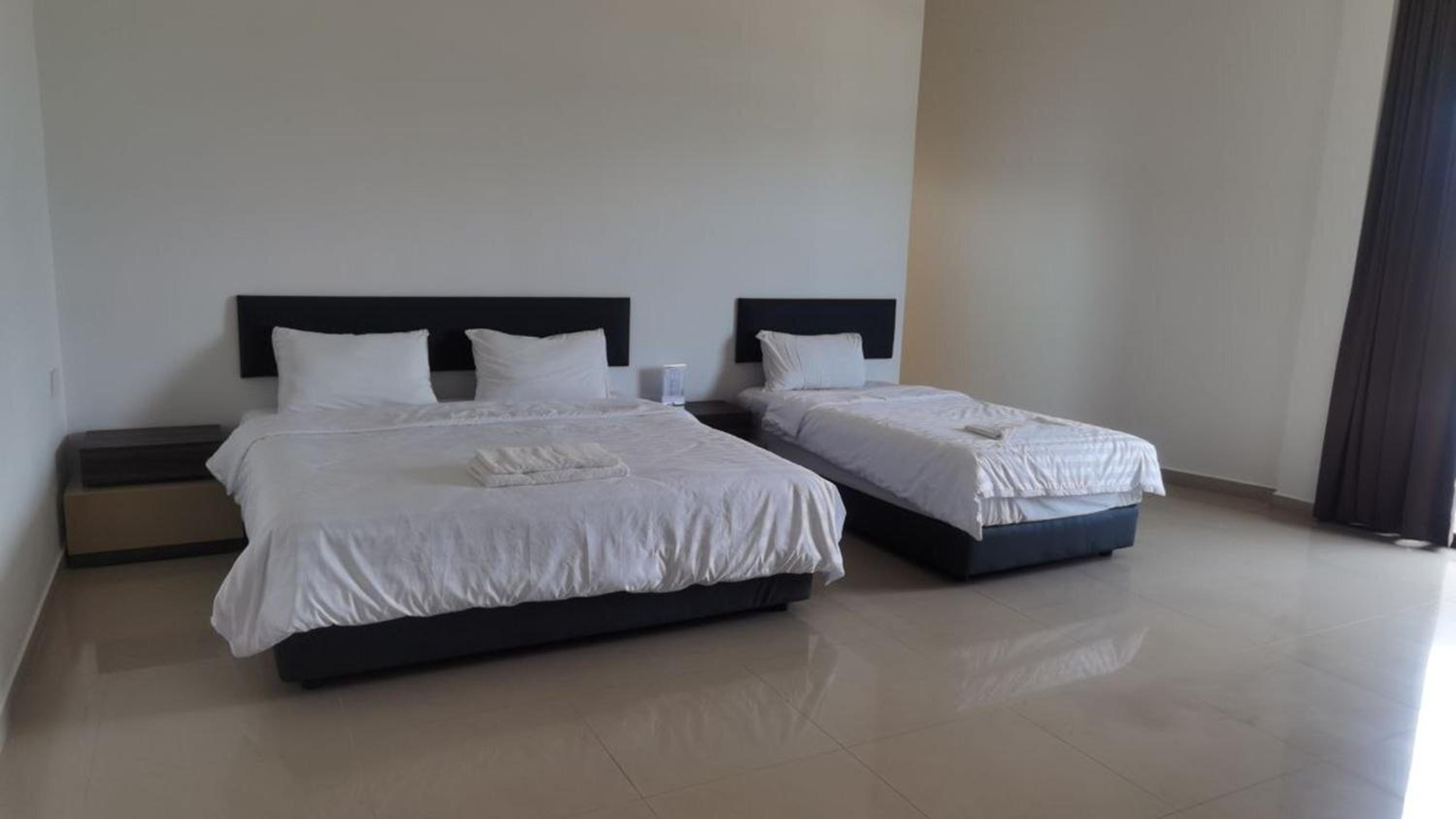 Triple Room with Balcony - Photo 2