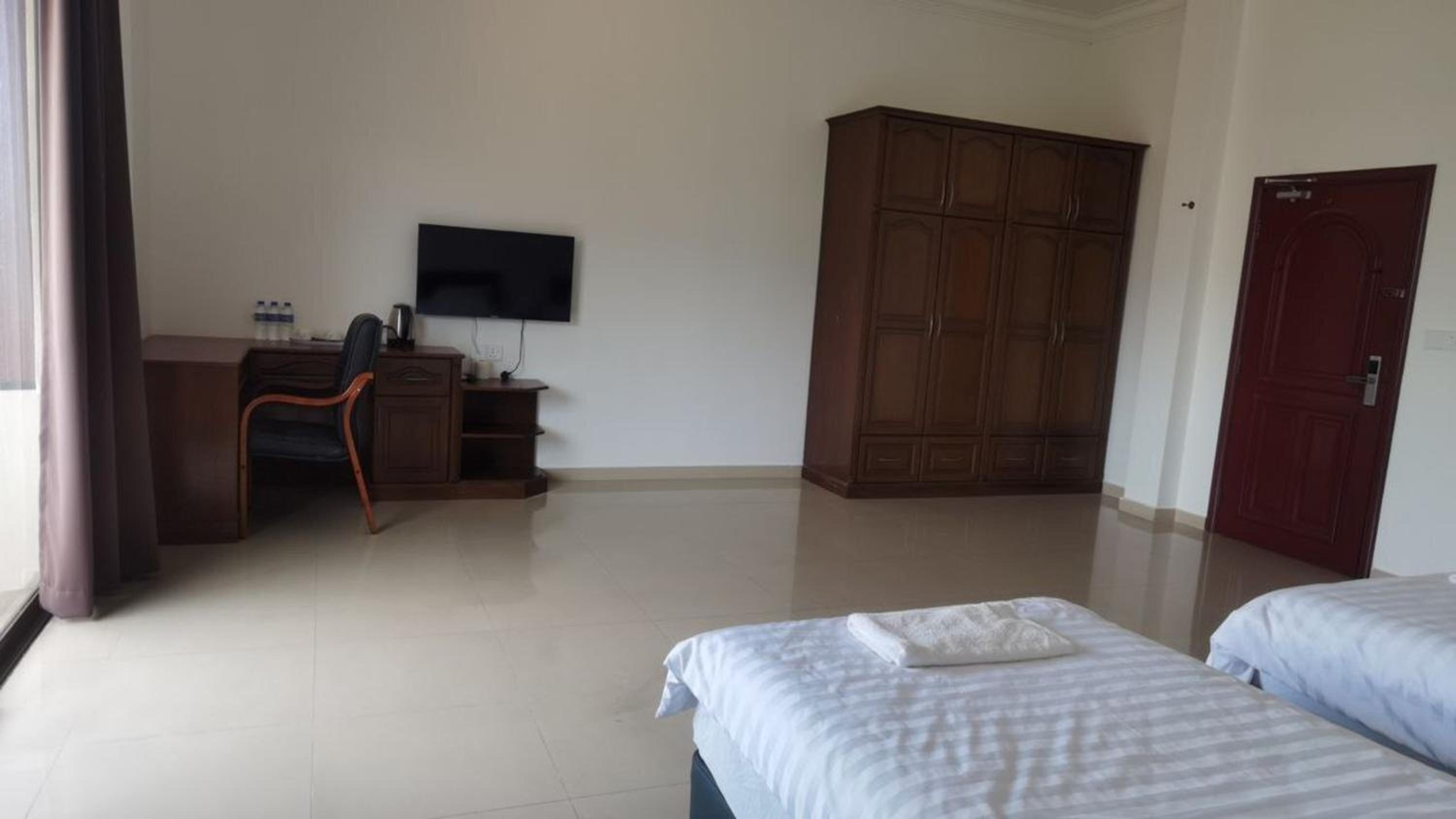 Triple Room with Balcony - Photo 3