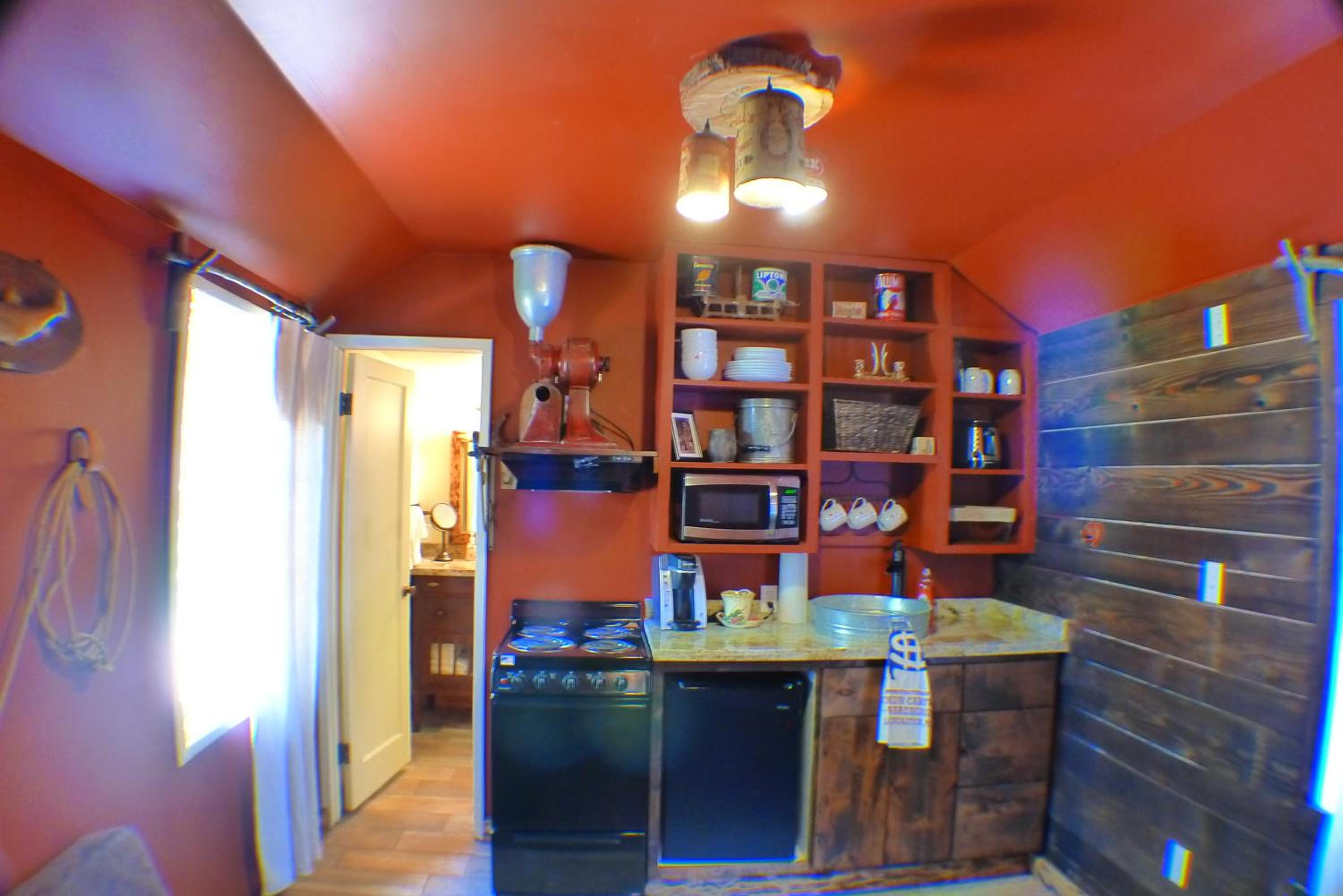 Deluxe Queen Studio with Kitchenette #5 - Photo 13