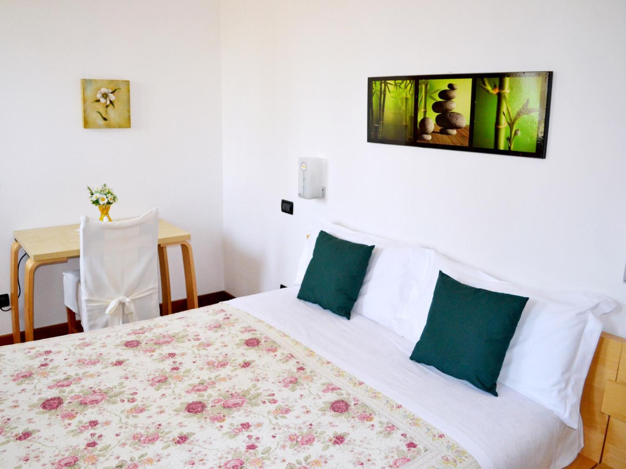 Double Room - Photo 10