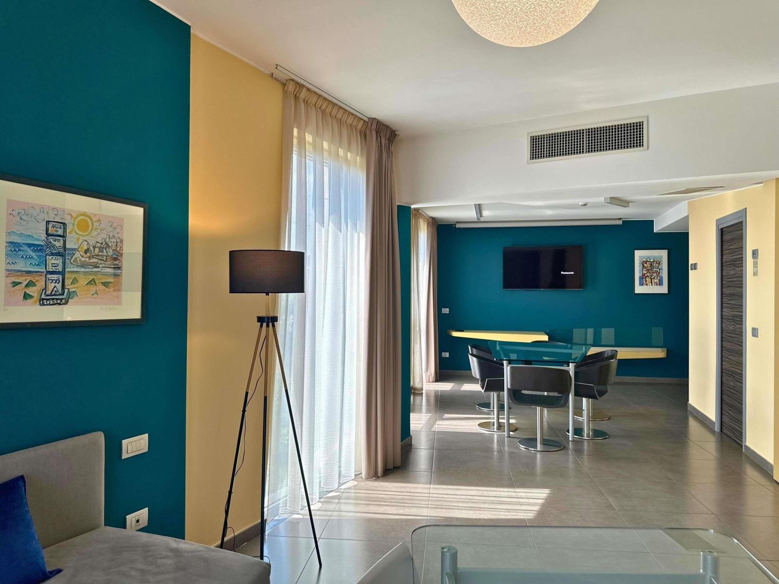 Deluxe Suite with Two Double Beds