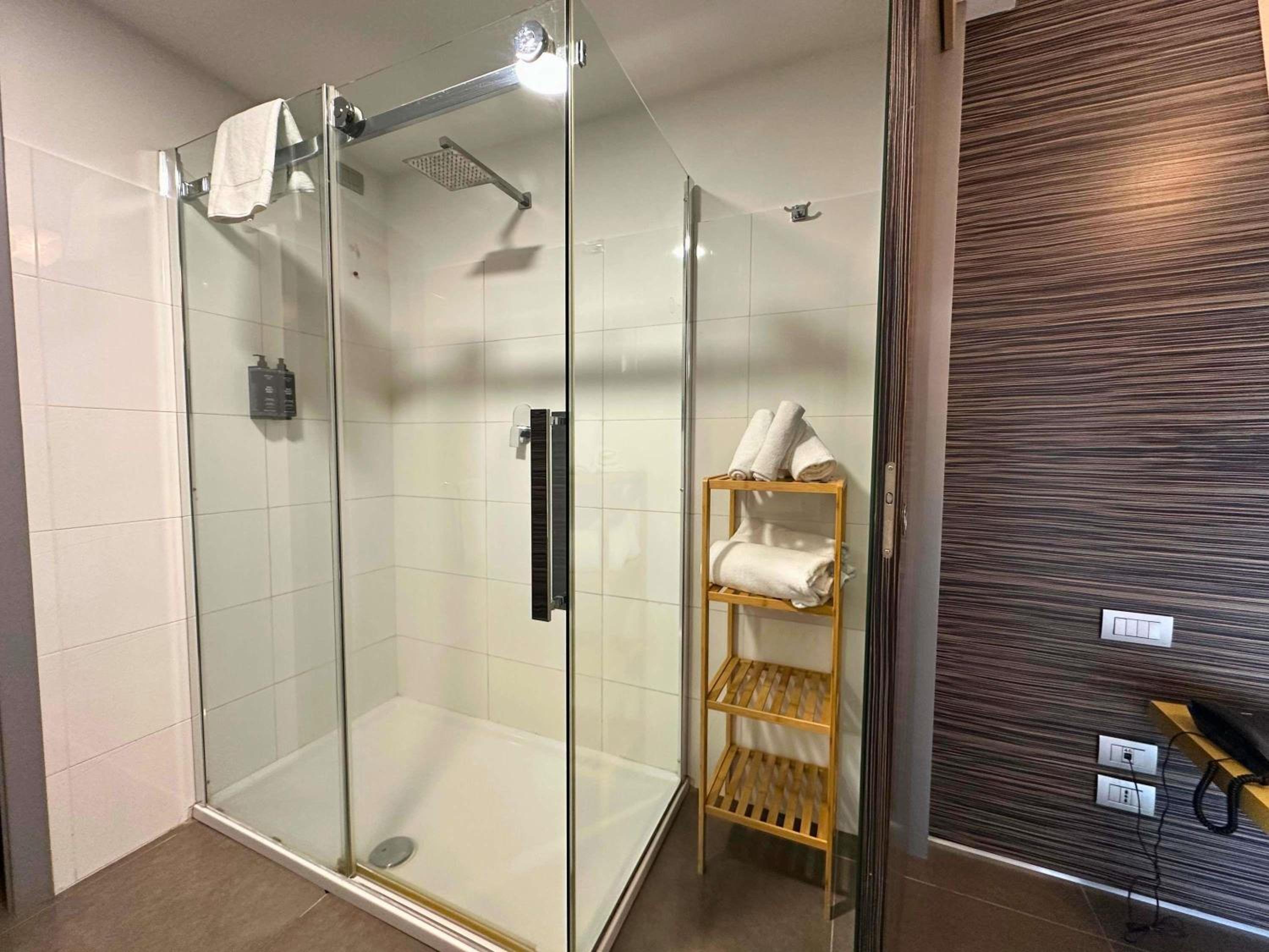 Deluxe Suite with Two Double Beds photo 1