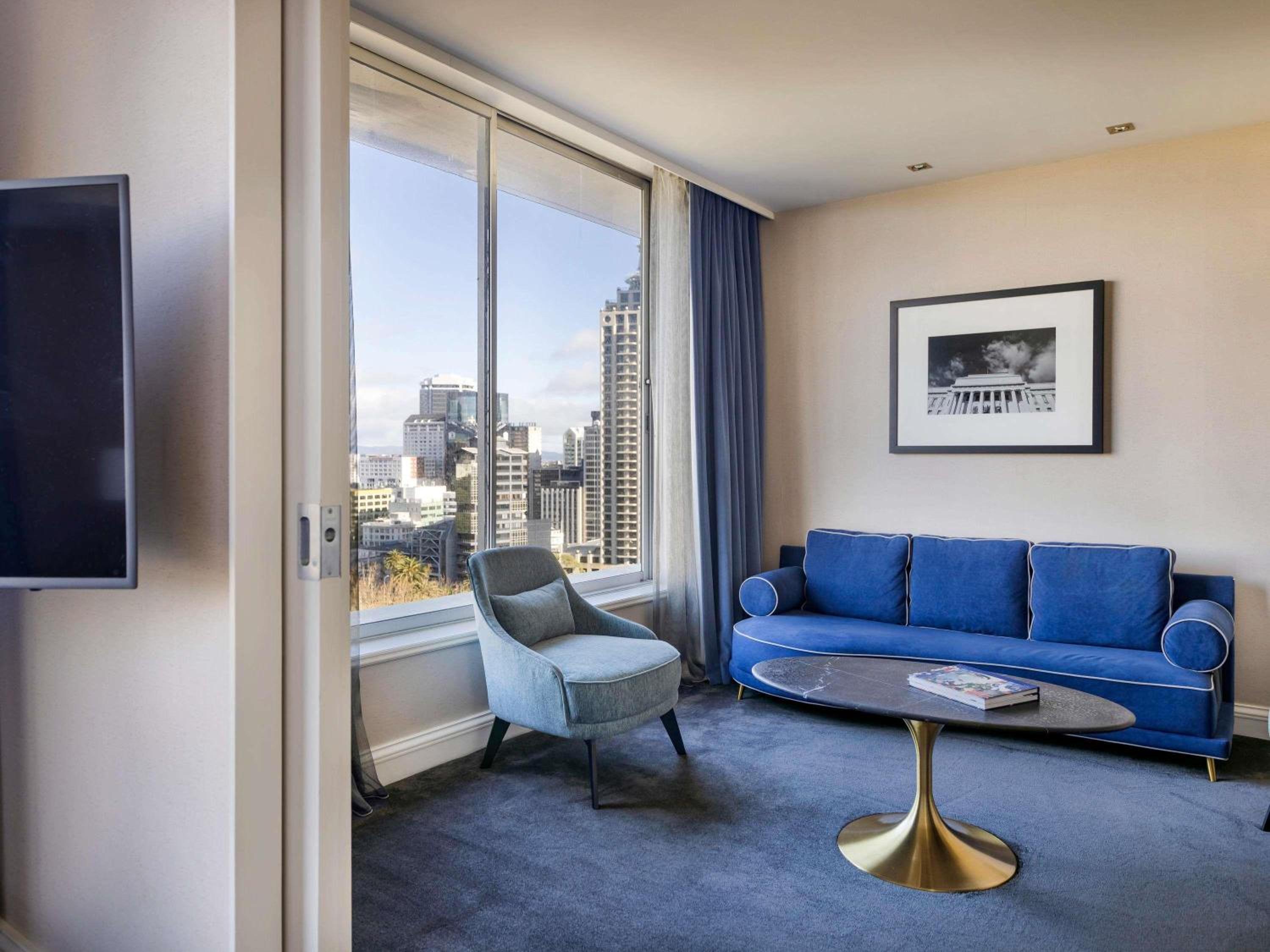 Executive Suite One King
