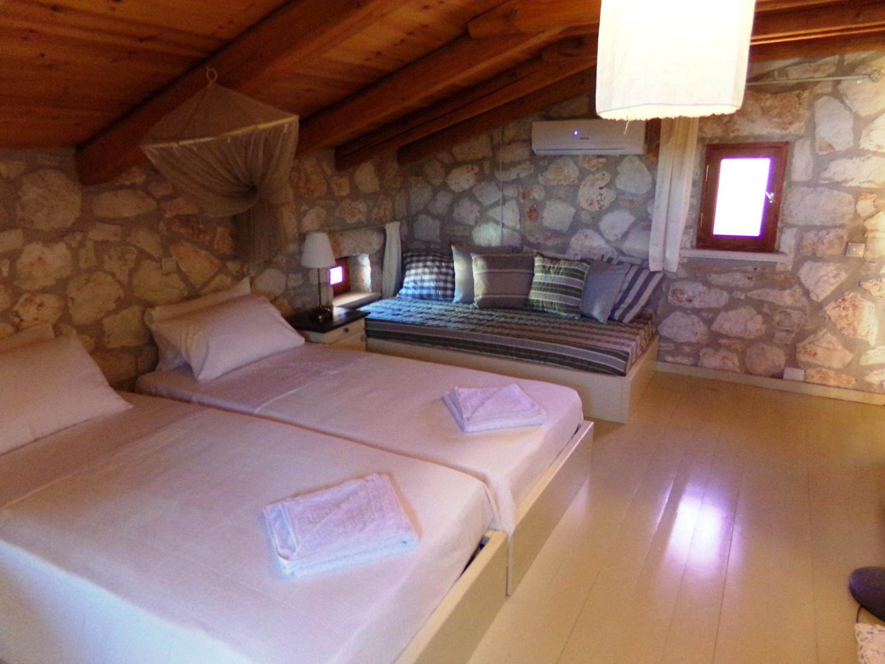 SUPERIOR VILLAS 2BDRMS Next to the BEACH with private POOL and Outdoor SPA BATH - Photo 27