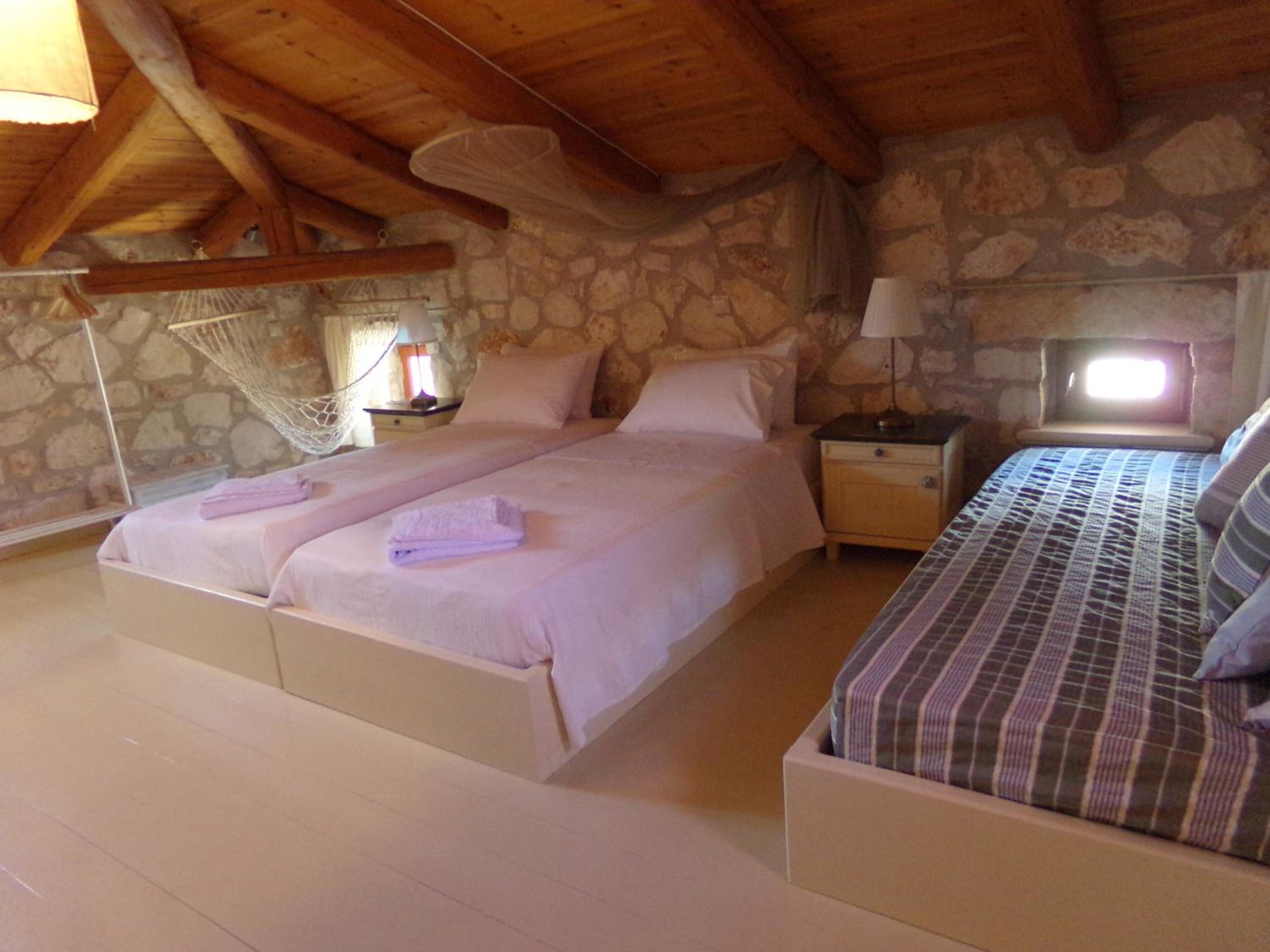 SUPERIOR VILLAS 2BDRMS Next to the BEACH with private POOL and Outdoor SPA BATH - Photo 28