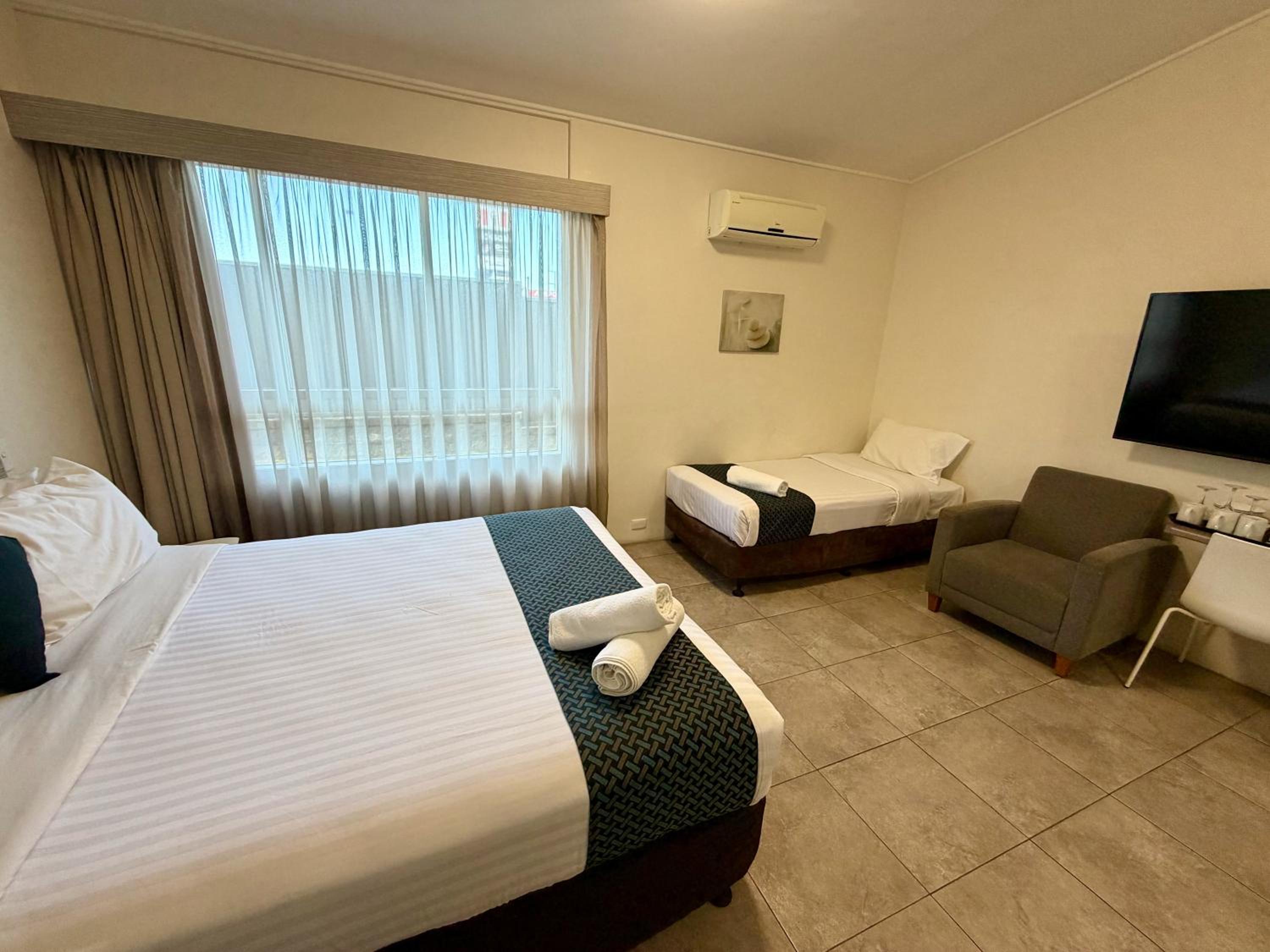 Double or Twin Room - Disability Access photo 3