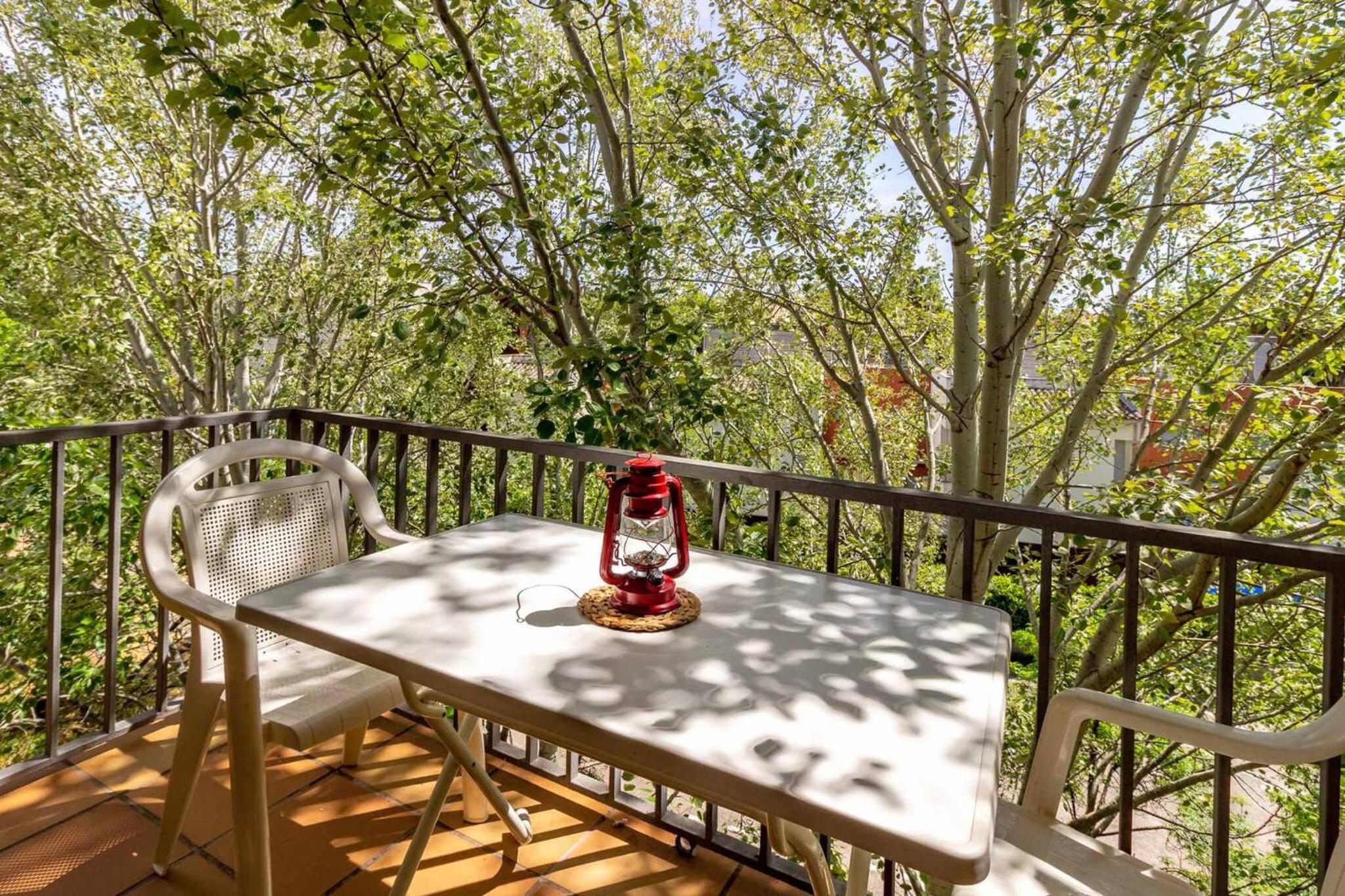 One-Bedroom Apartment with Balcony
