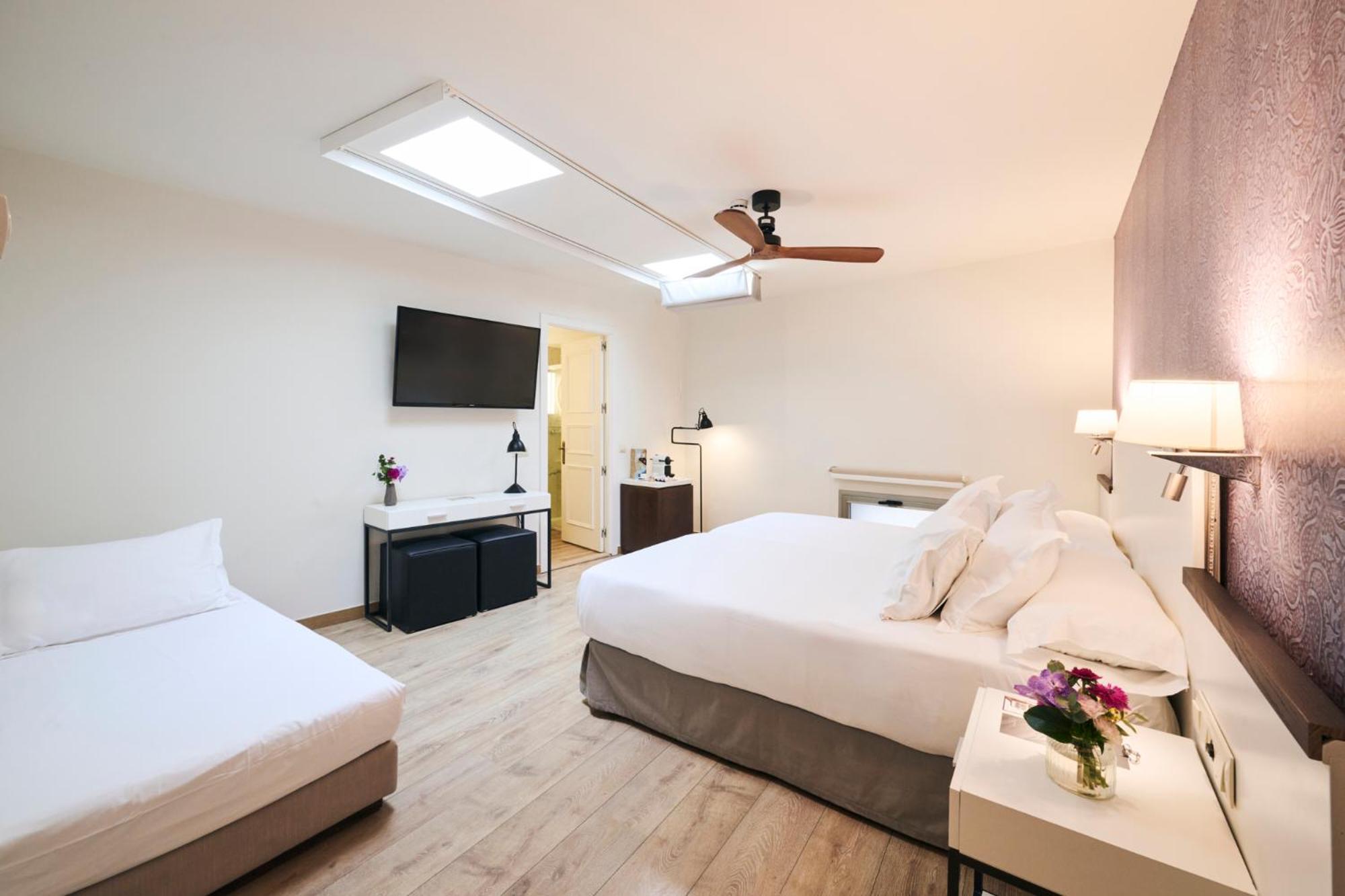 Superior Triple Room photo 2