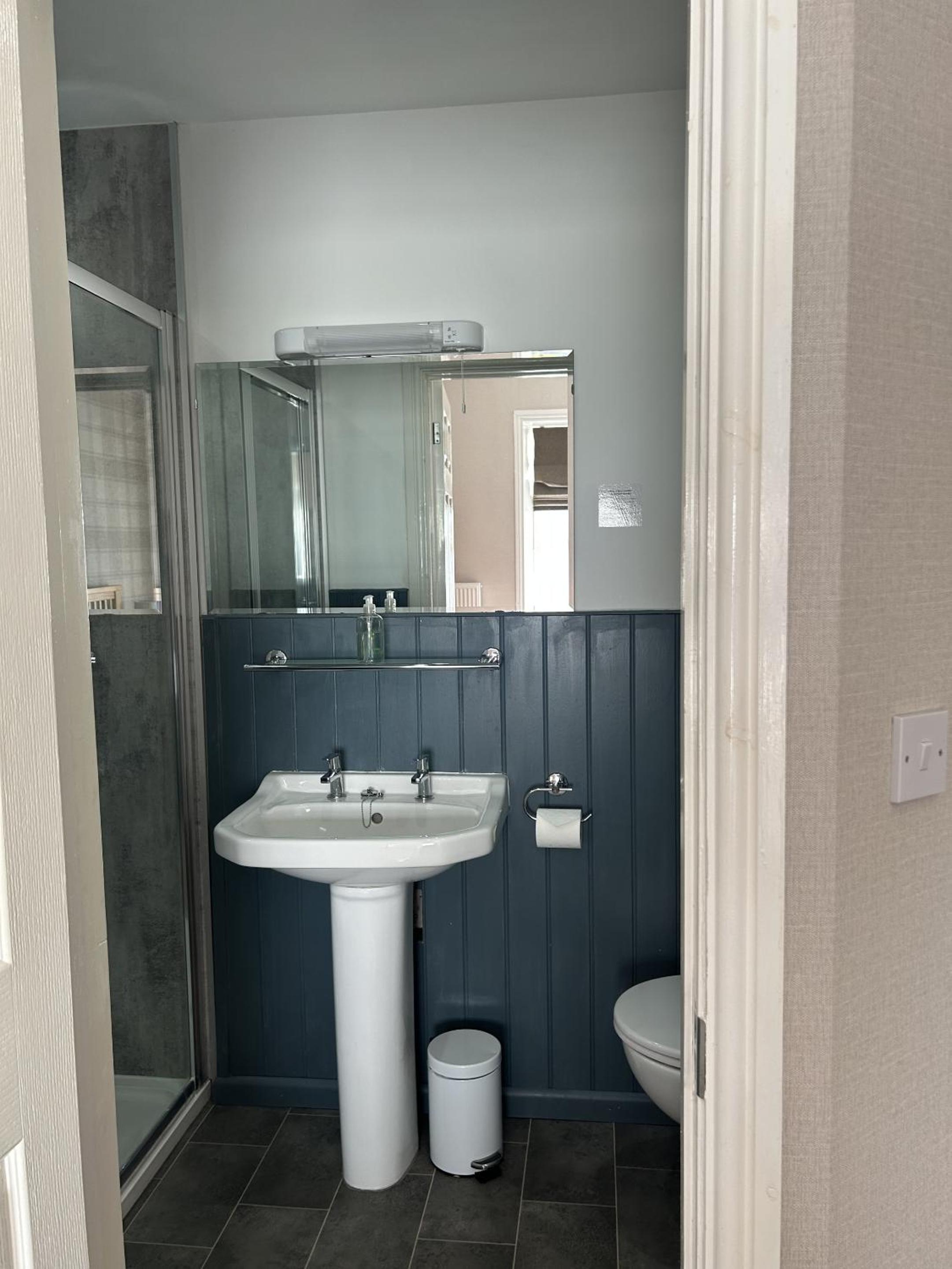 Standard Double Room - Not pet friendly photo 3
