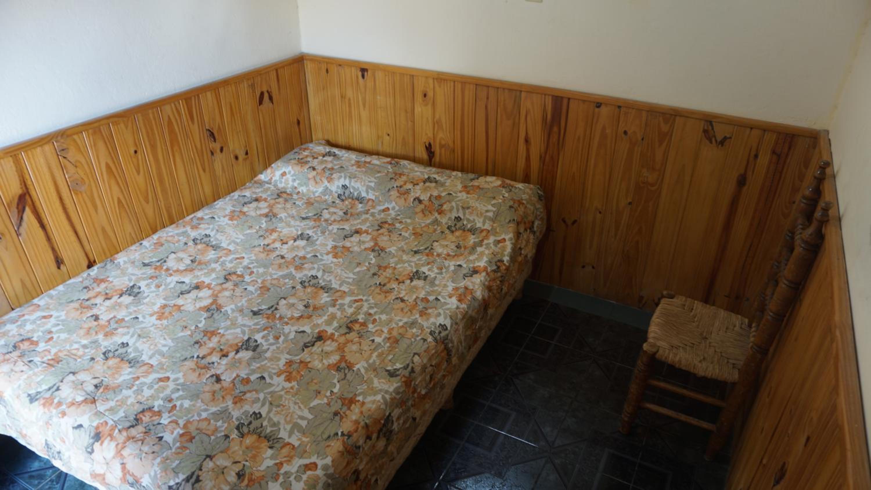 Queen Room photo 1