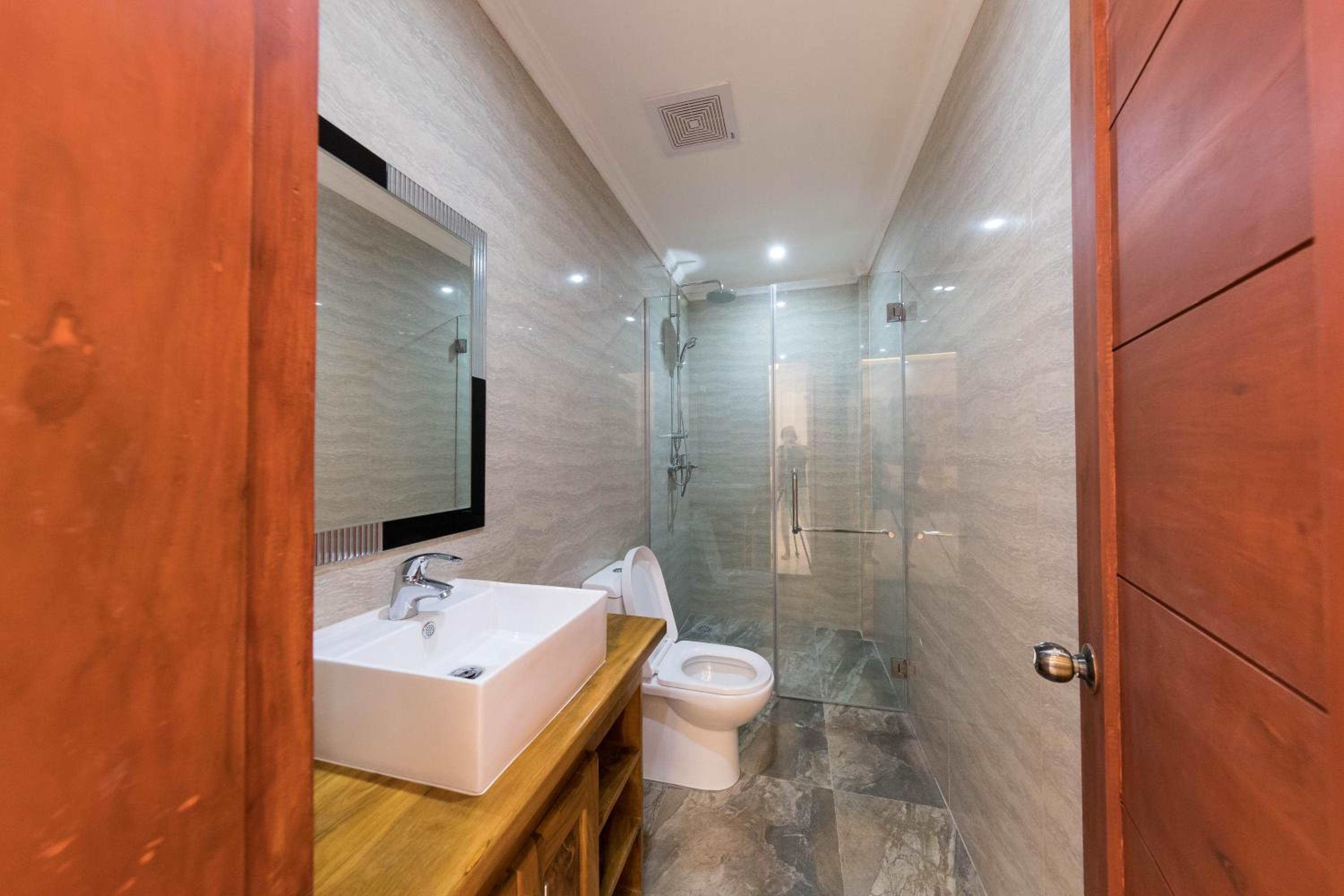 Apartment with Sea View - Photo 7
