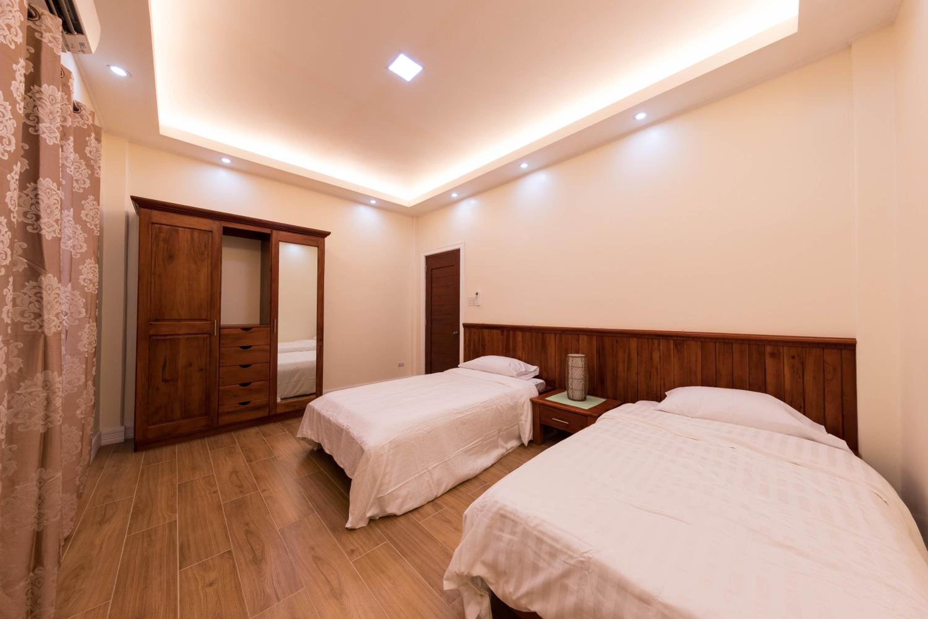Apartment with Sea View - Photo 6