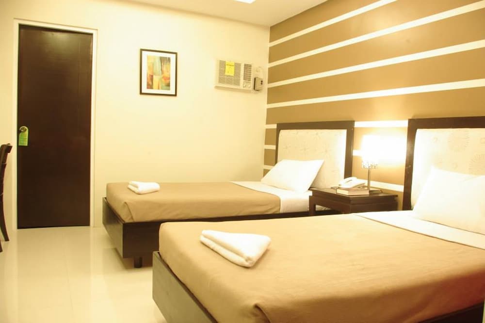 Comfort Twin Room, 2 Twin Beds photo 3
