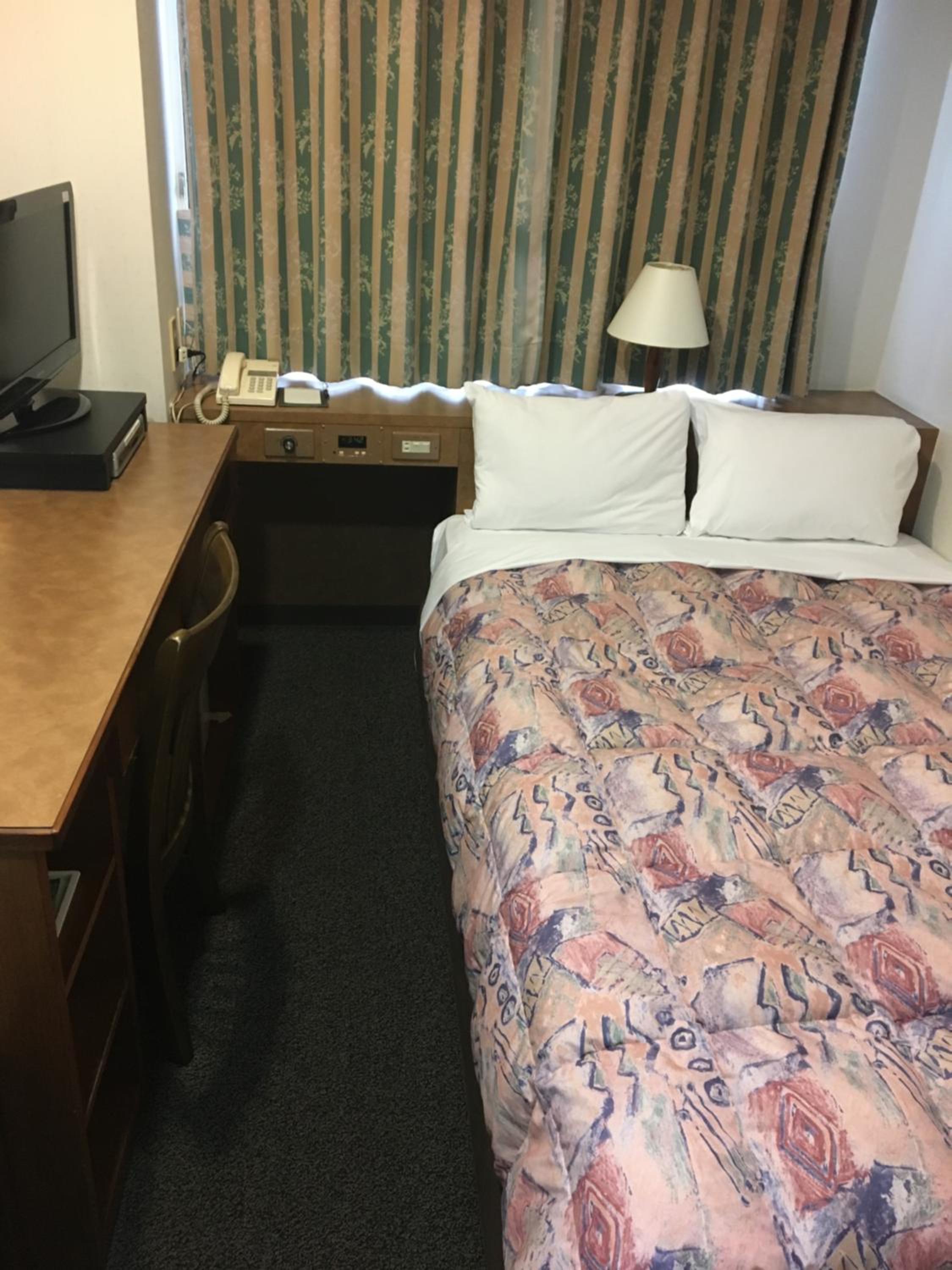 Double Room with Small Double Bed - Smoking photo 1