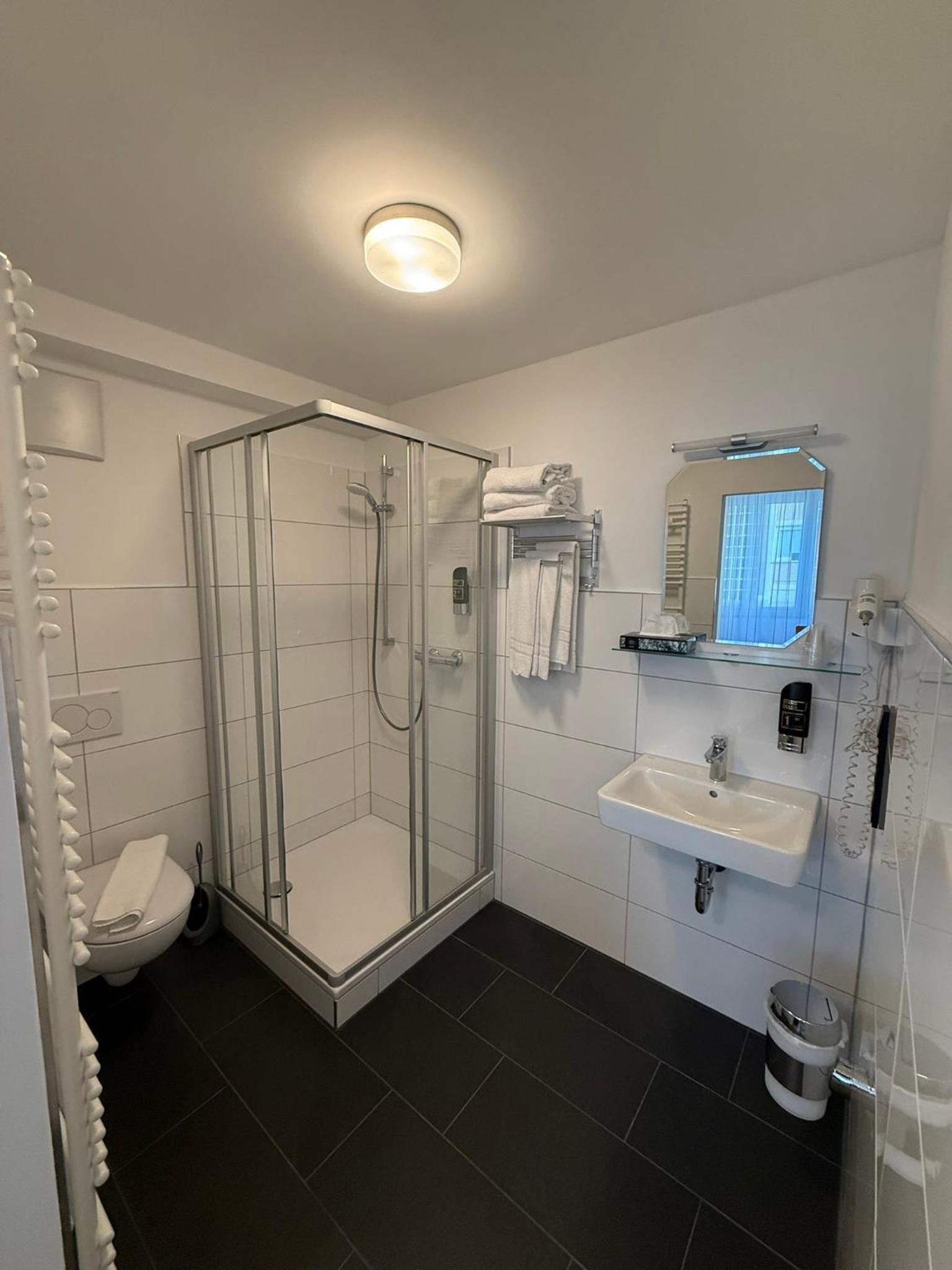Standard Triple Room - street facing