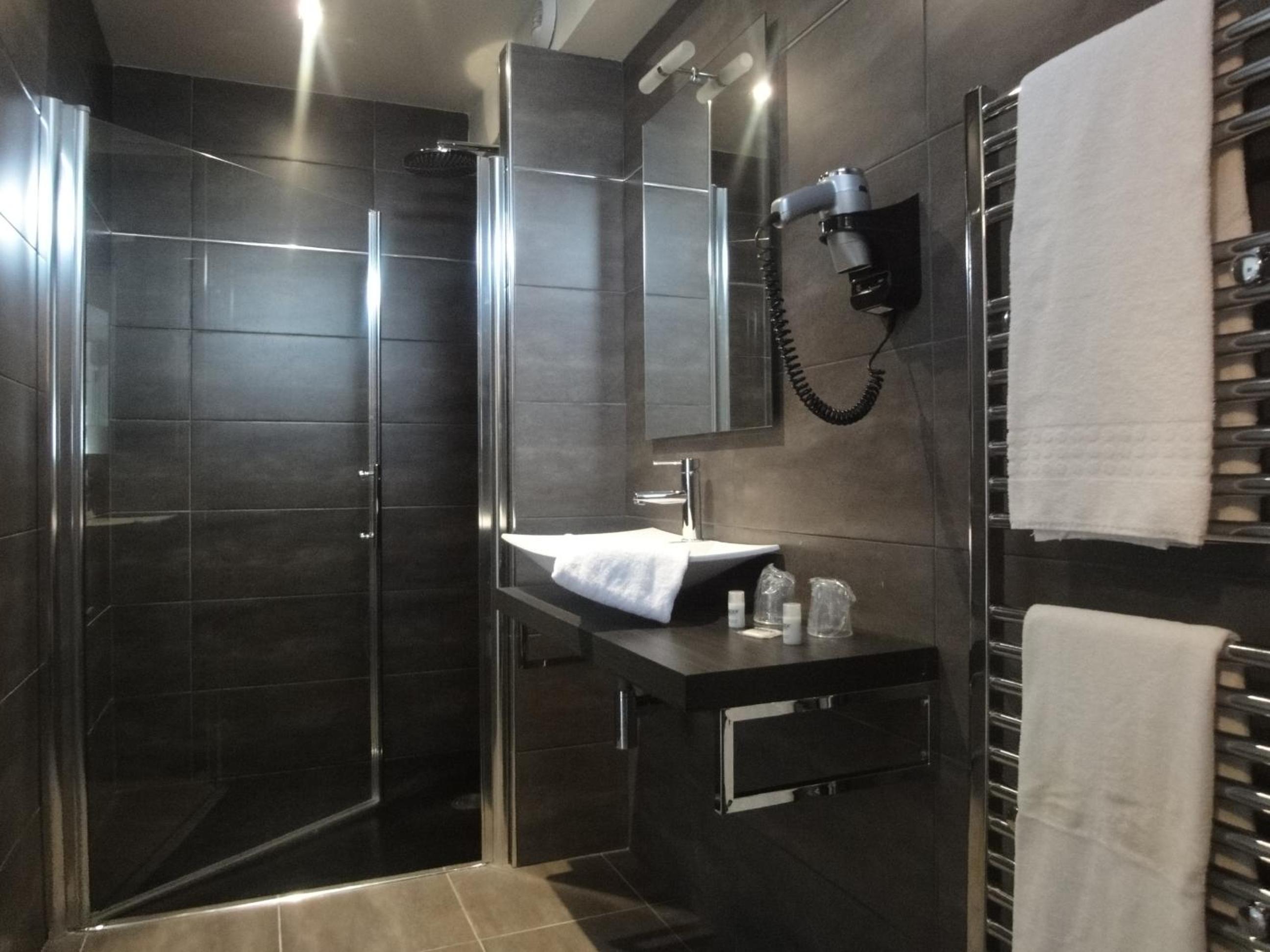 Superior Double Room - Photo 3