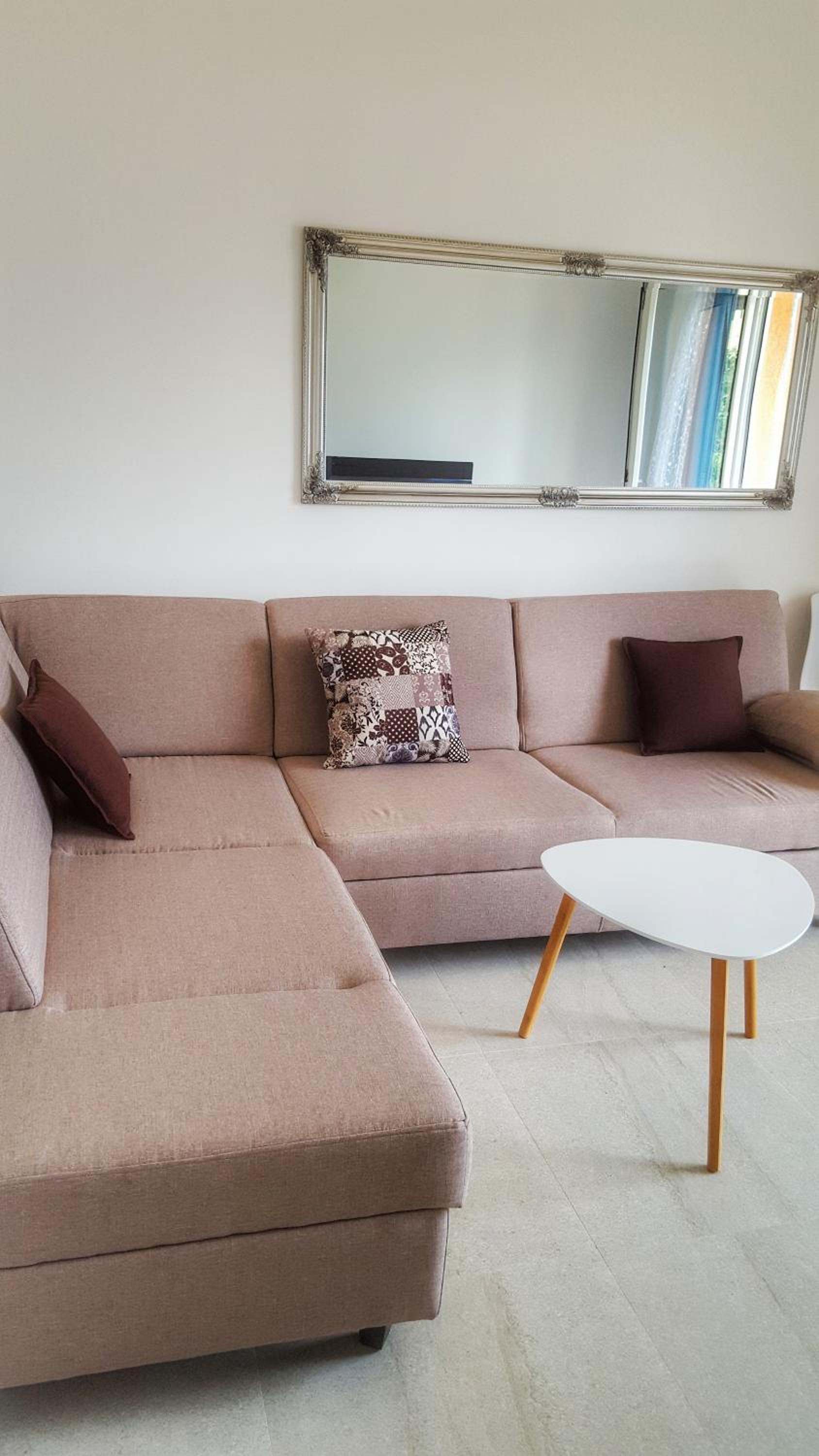 One-Bedroom Apartment with Balcony