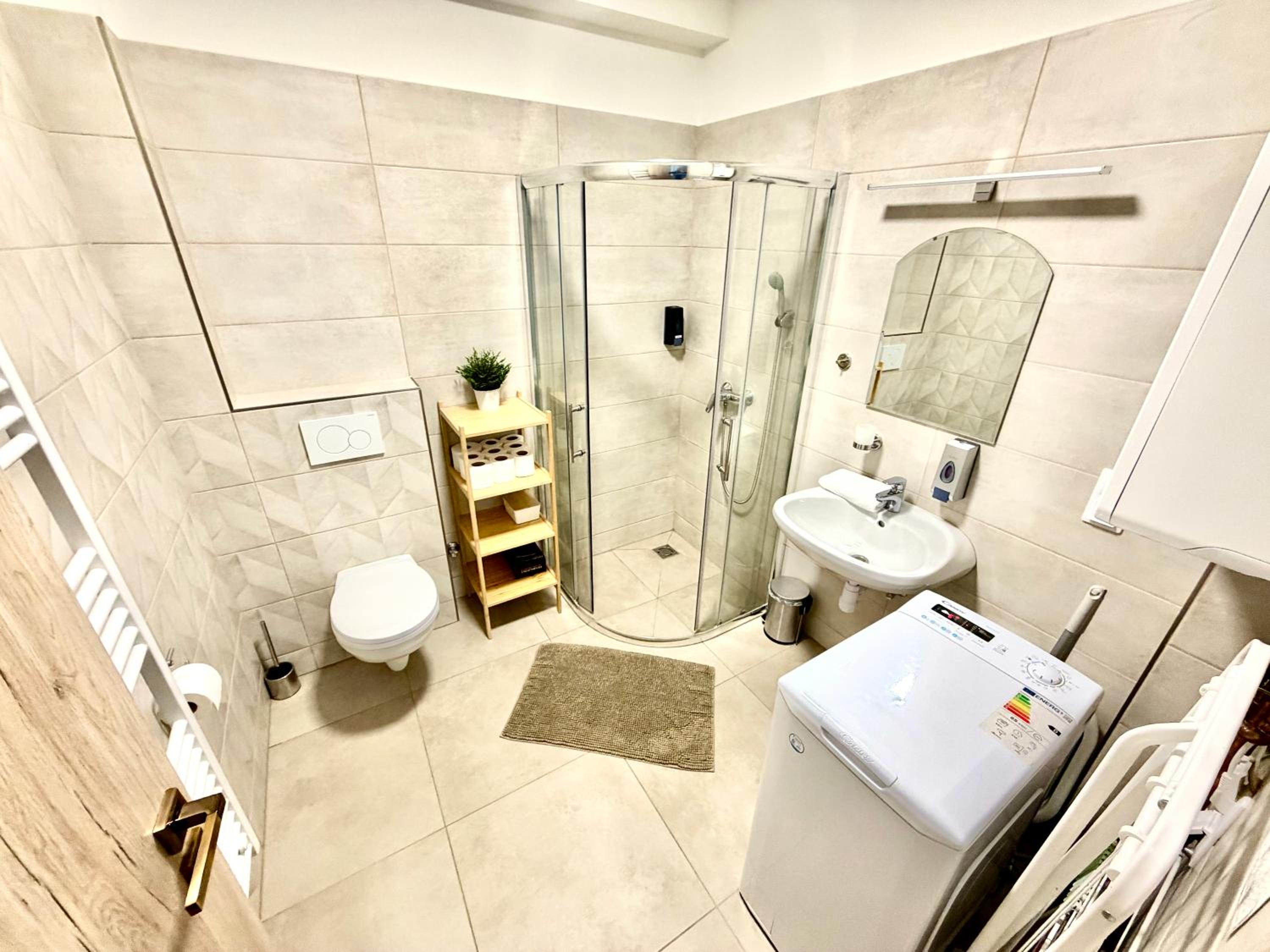 Deluxe Apartment with Balcony