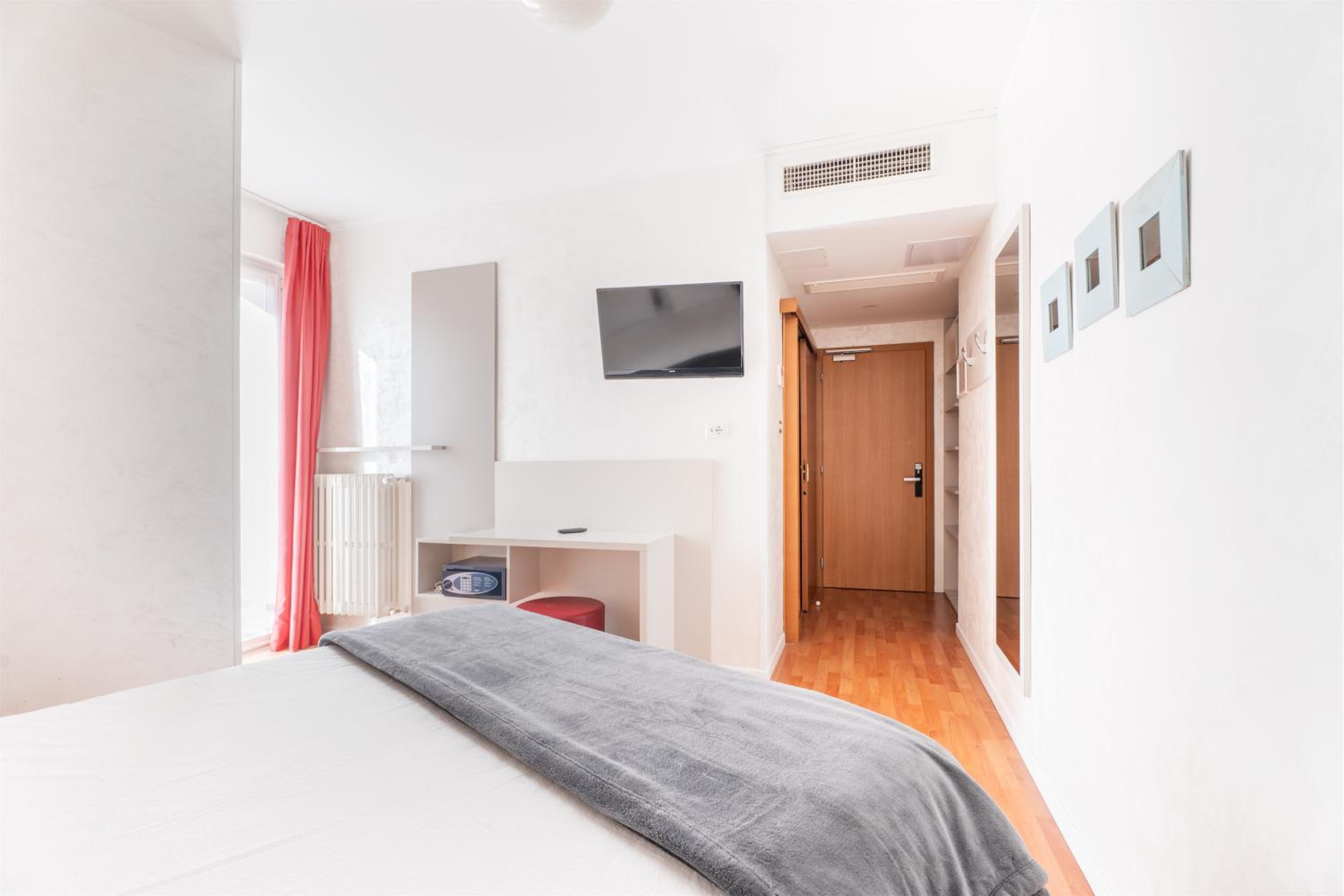Double Room with Balcony photo 2