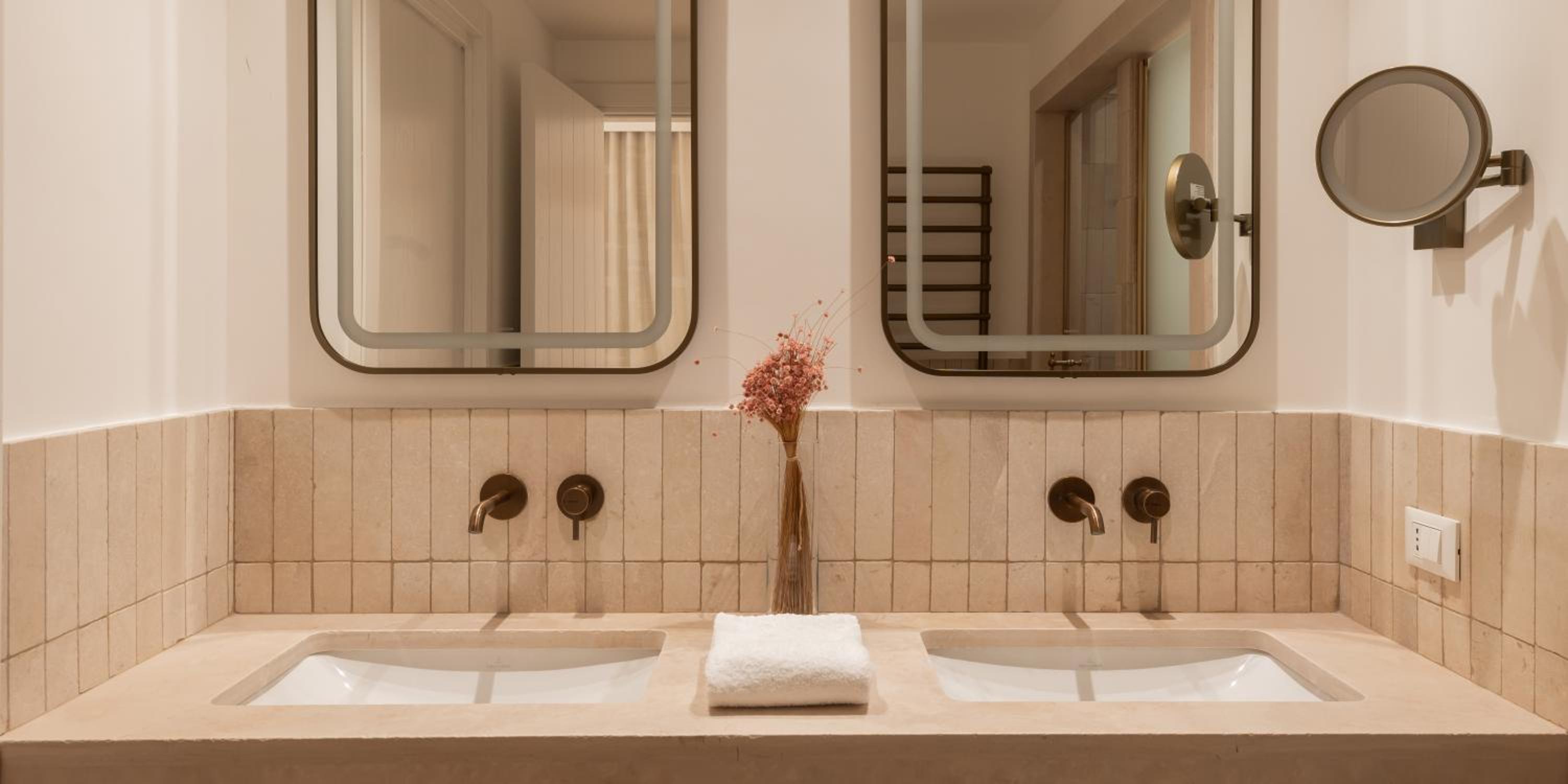 Superior Suite photo 3