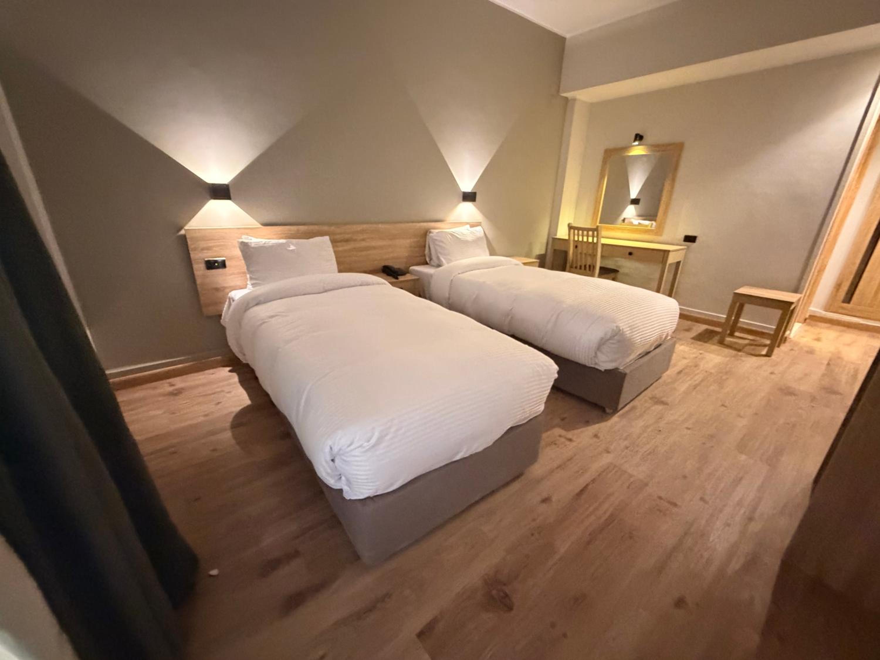Superior Queen Room