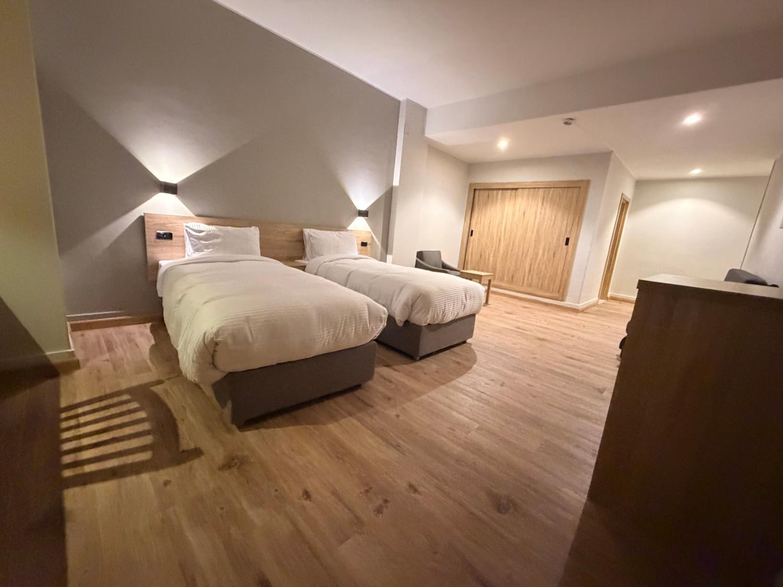 Superior Queen Room