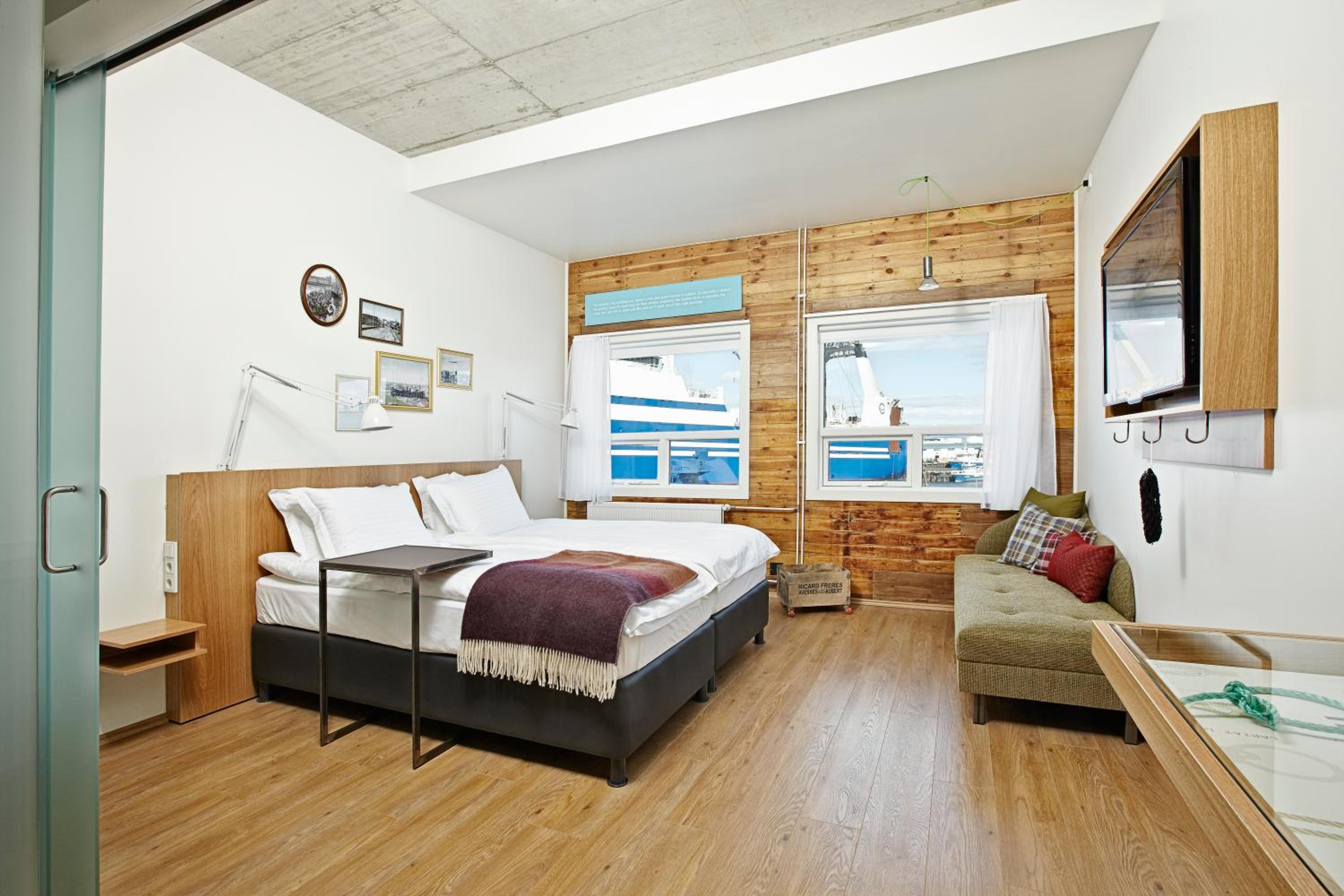 Deluxe Double Room with Sea View - Photo 1