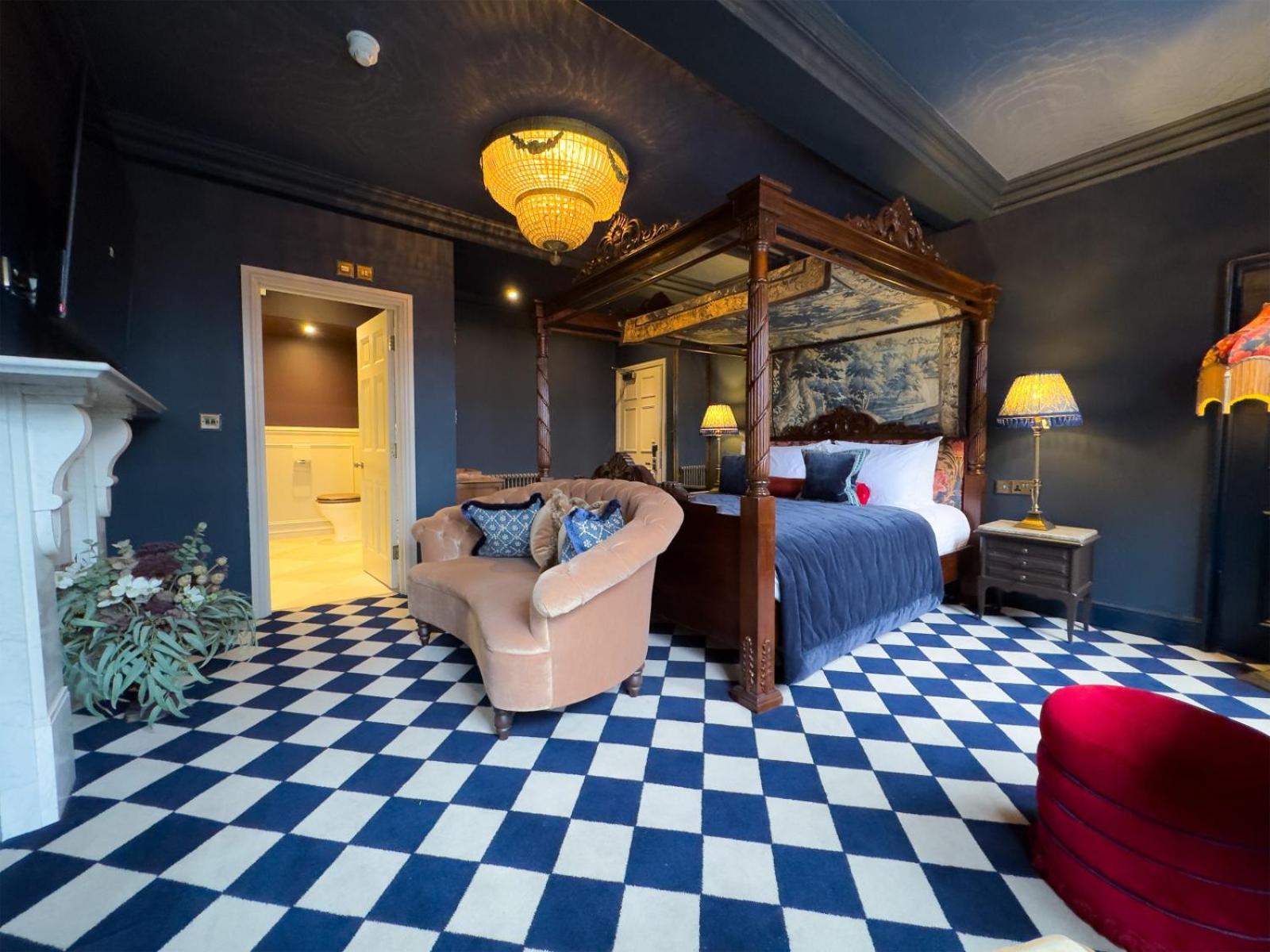 Heritage Four Poster Room photo 2