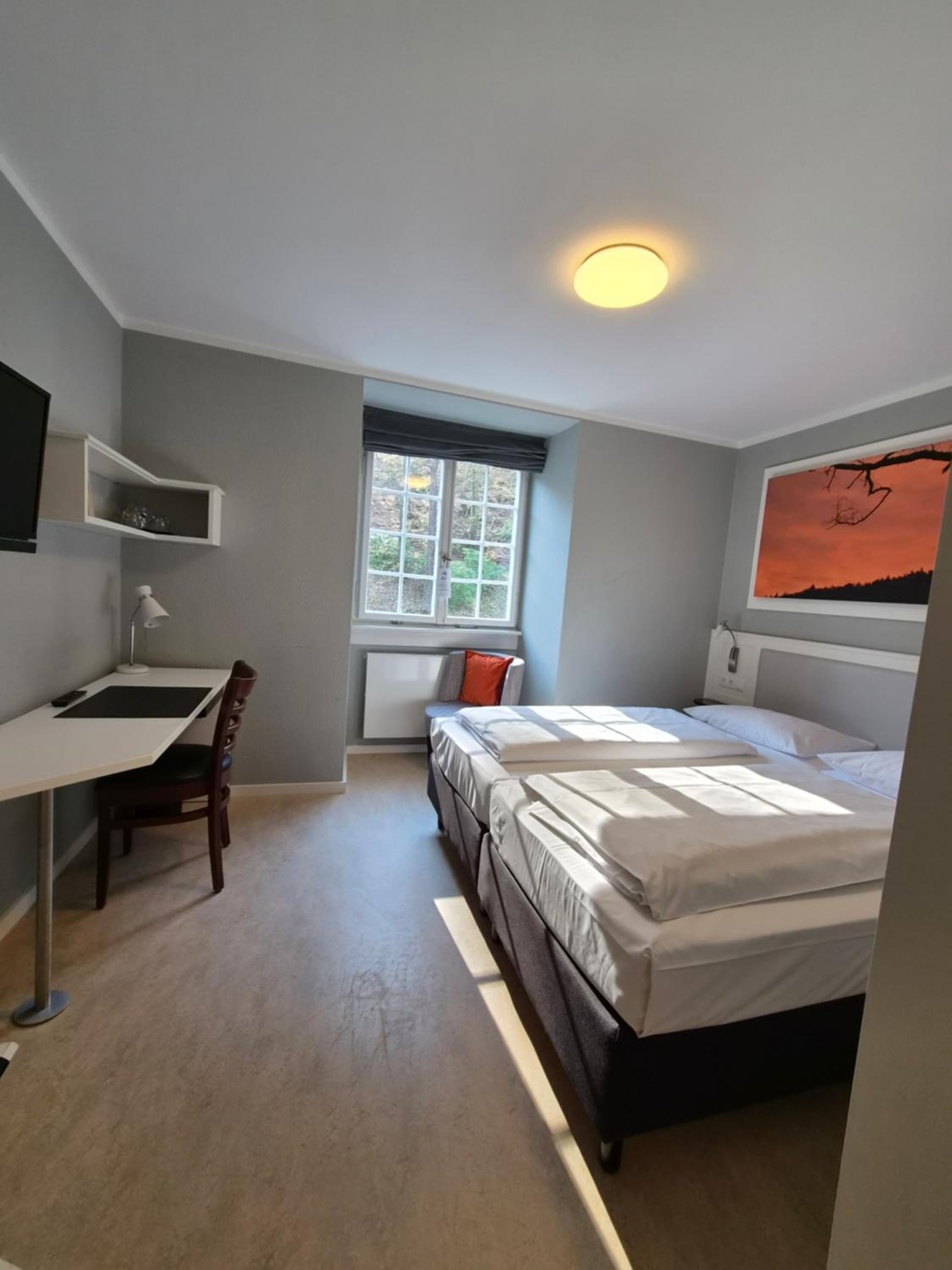 Budget Double Room photo 2