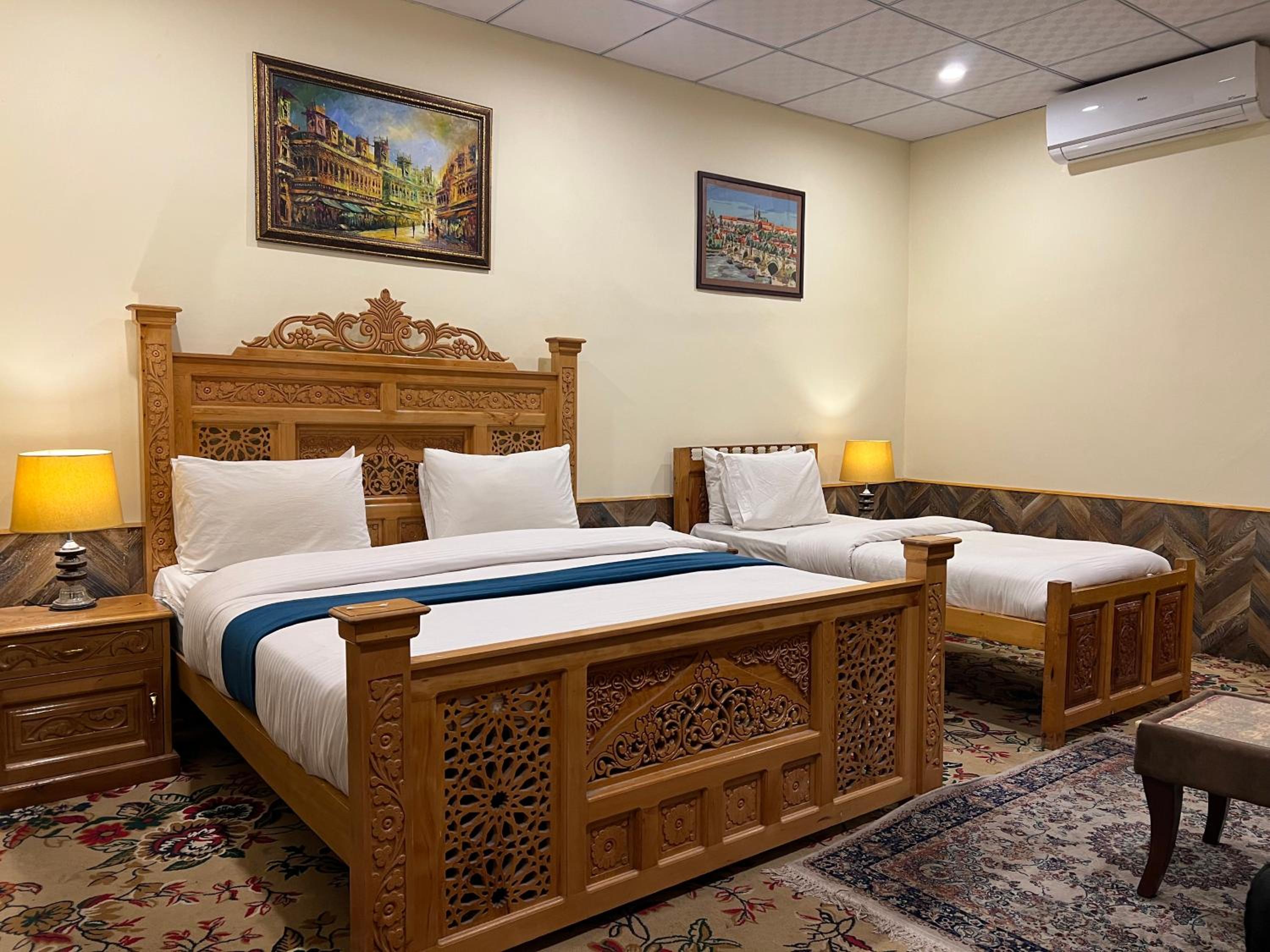Deluxe Triple Room