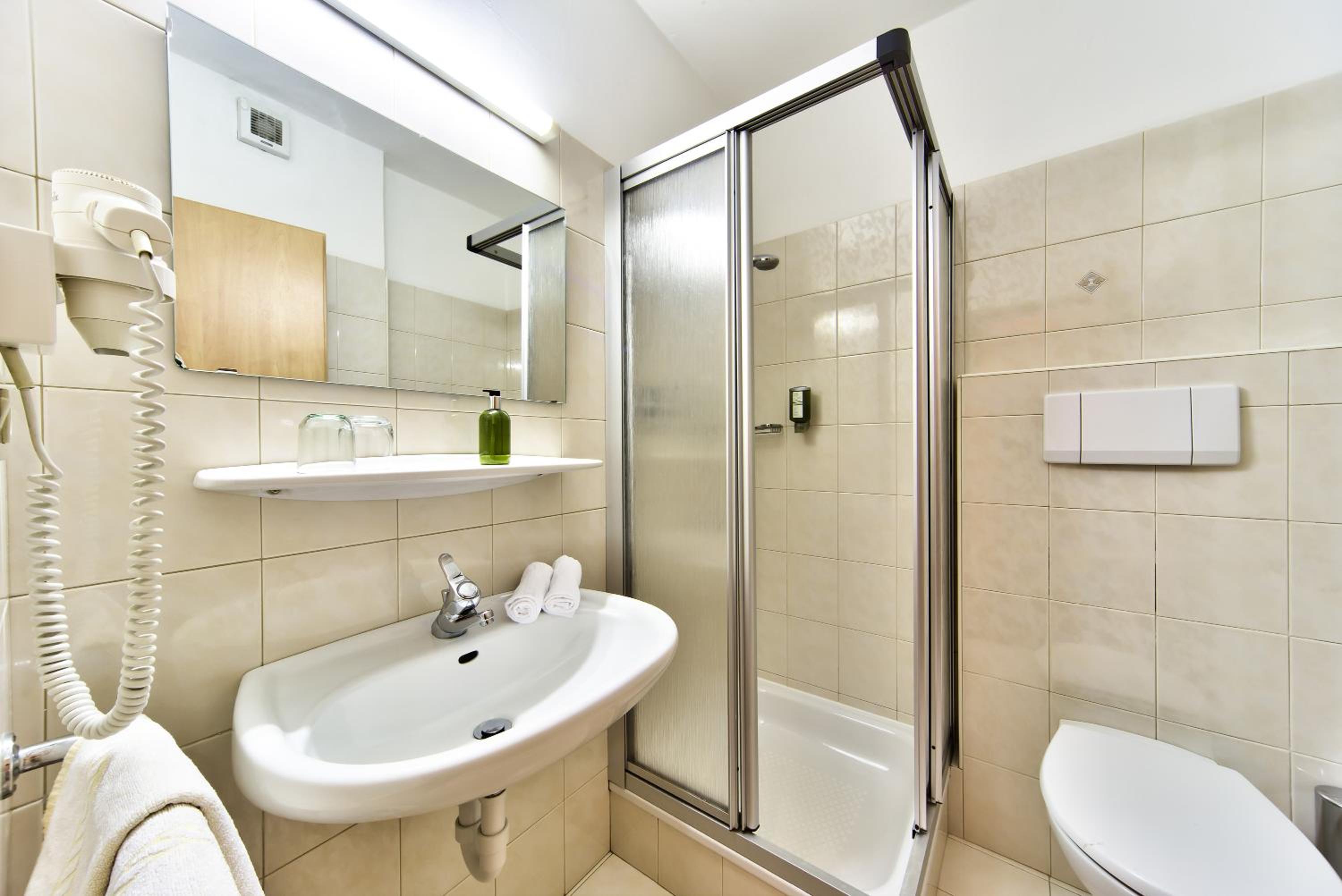 Double Room with Balcony photo 2