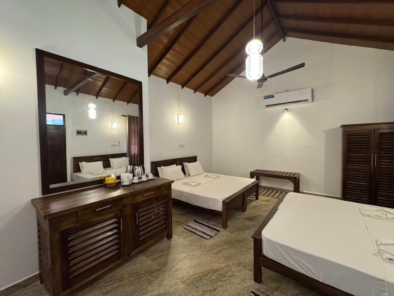 Deluxe Family Suite