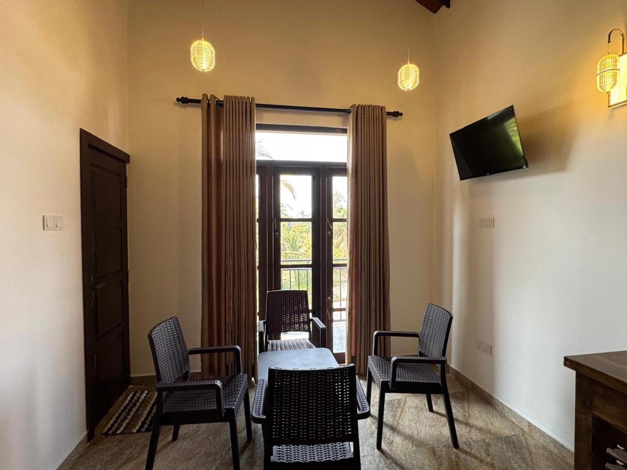 Deluxe Family Suite