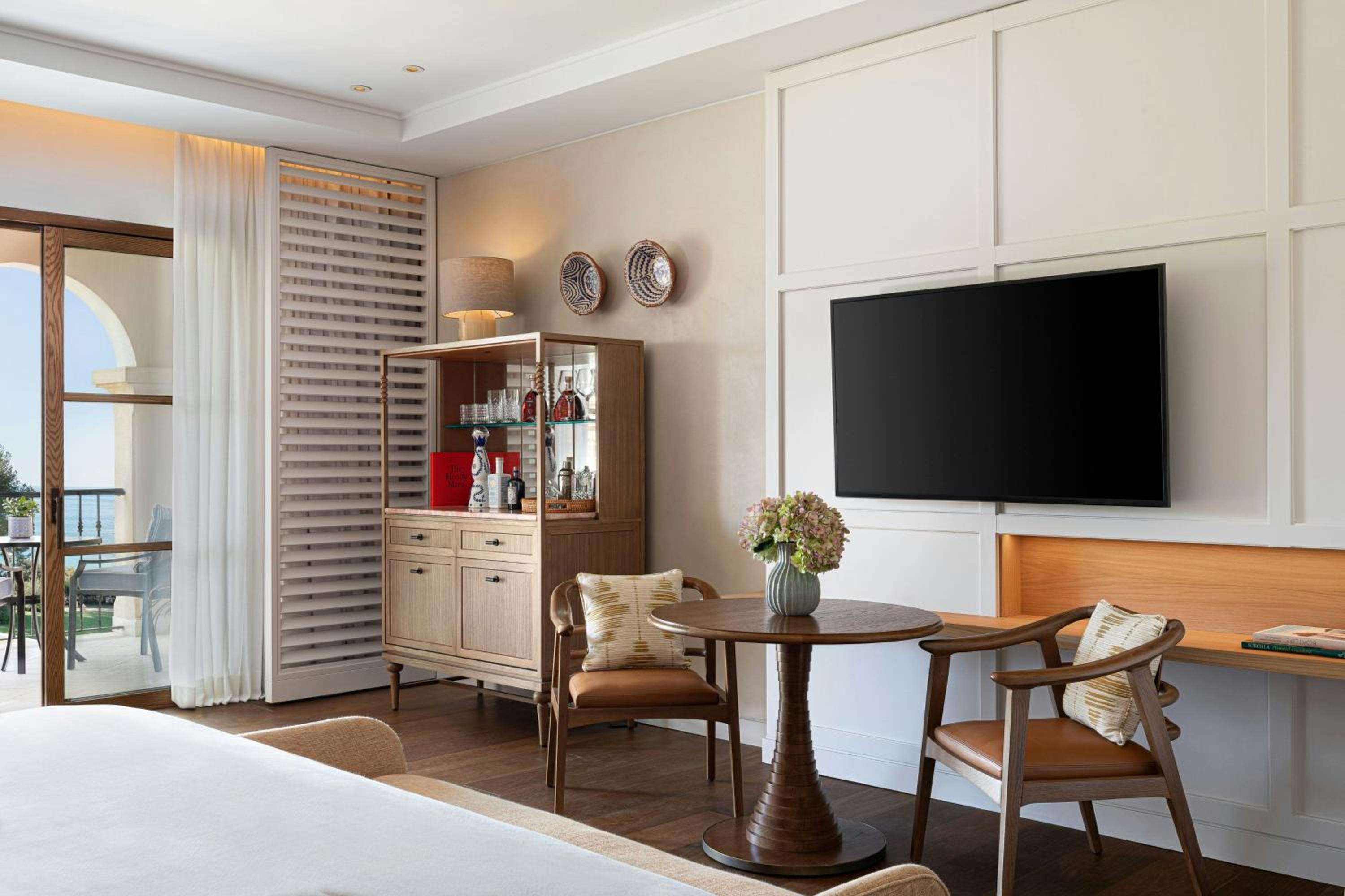 Grand Junior King Suite with Seafront View in Main Building