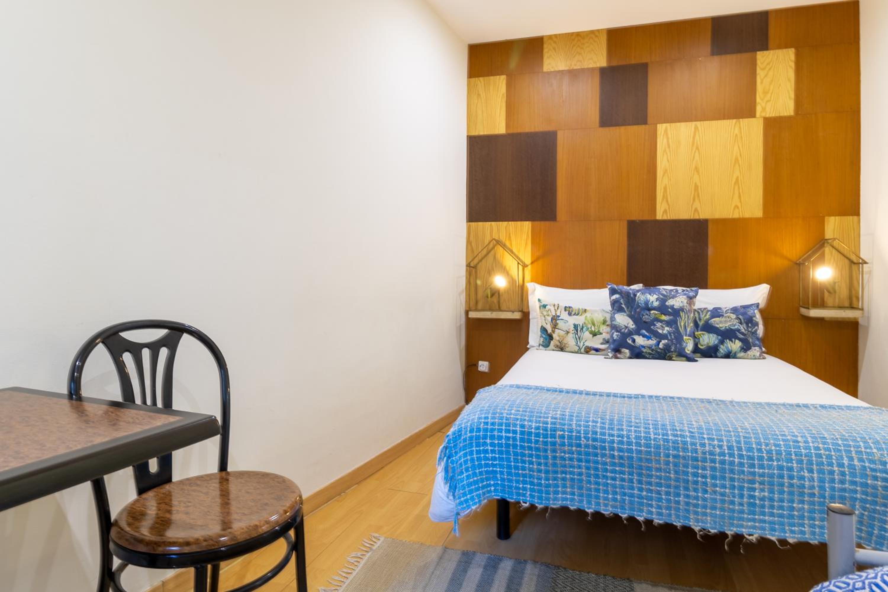 Double Room with Private Bathroom photo 2
