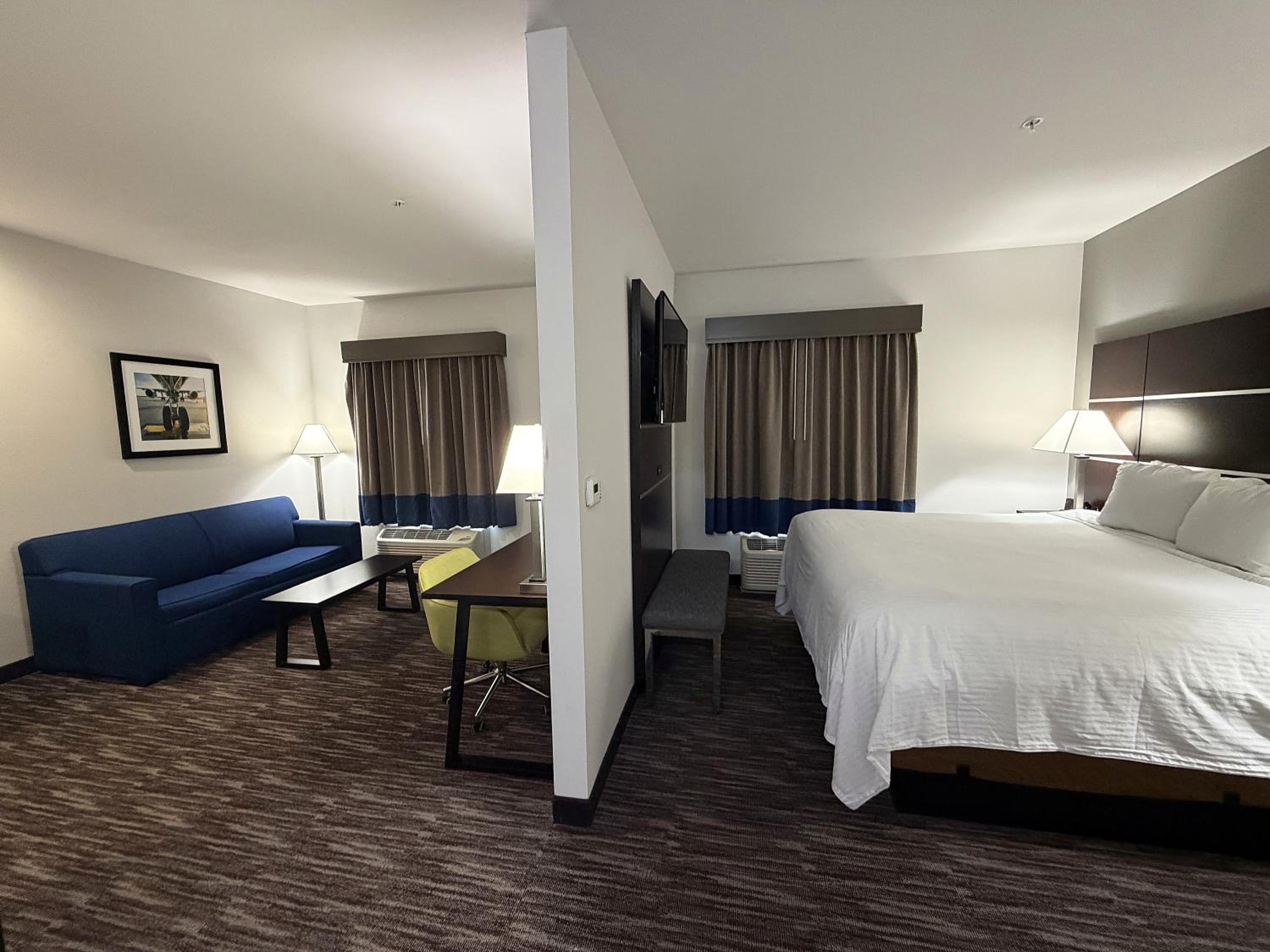 King Suite - Photo 1