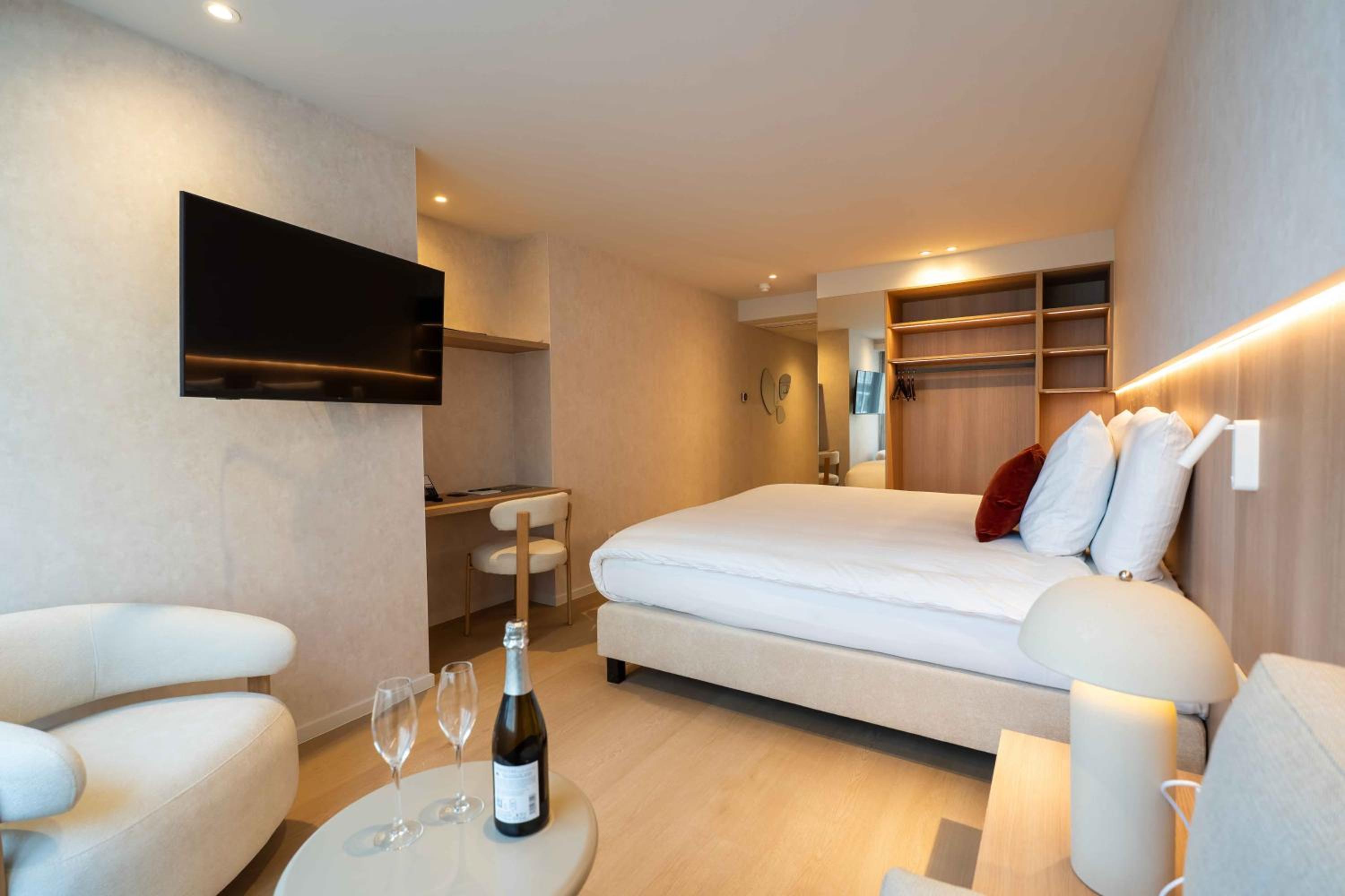 Double Room photo 3