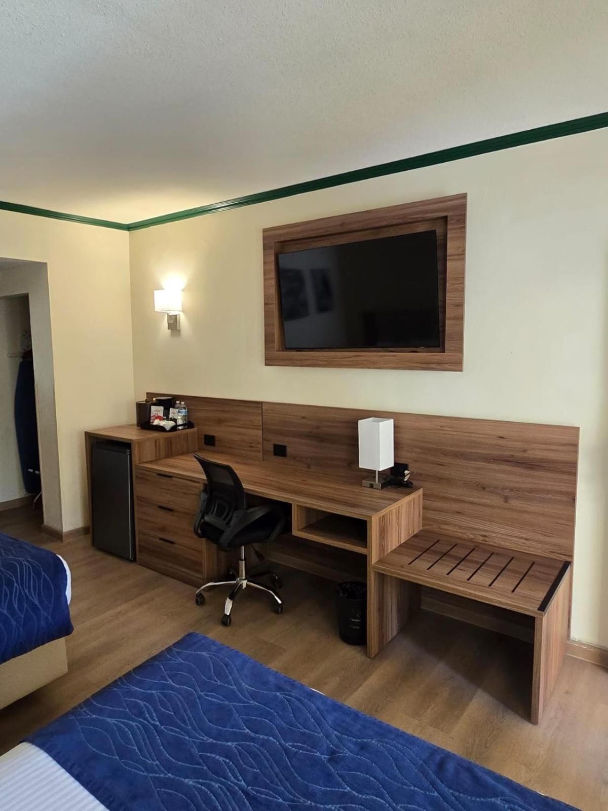 Deluxe Twin Room photo 3