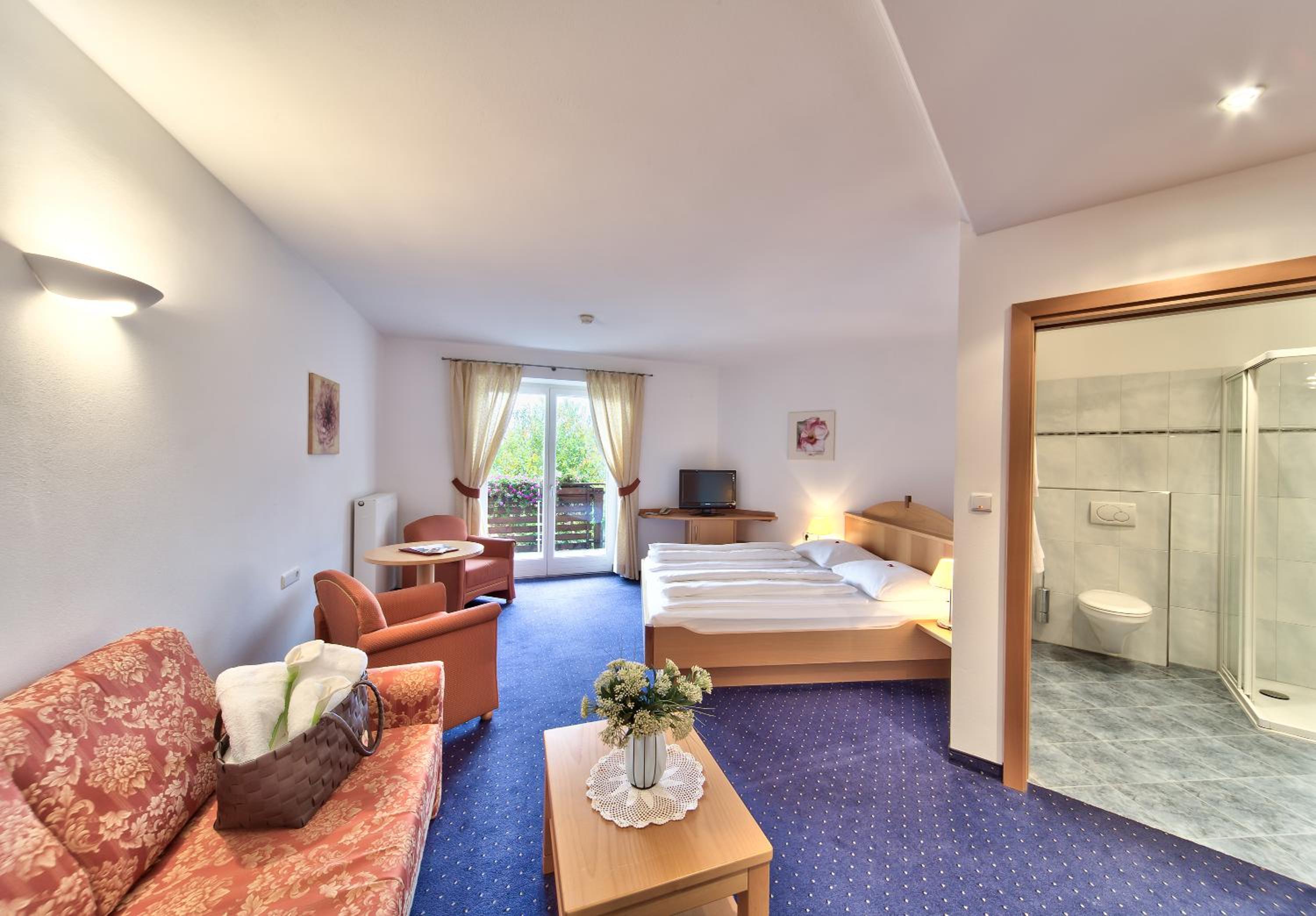 Deluxe Double Room with Balcony and Sea View photo 1