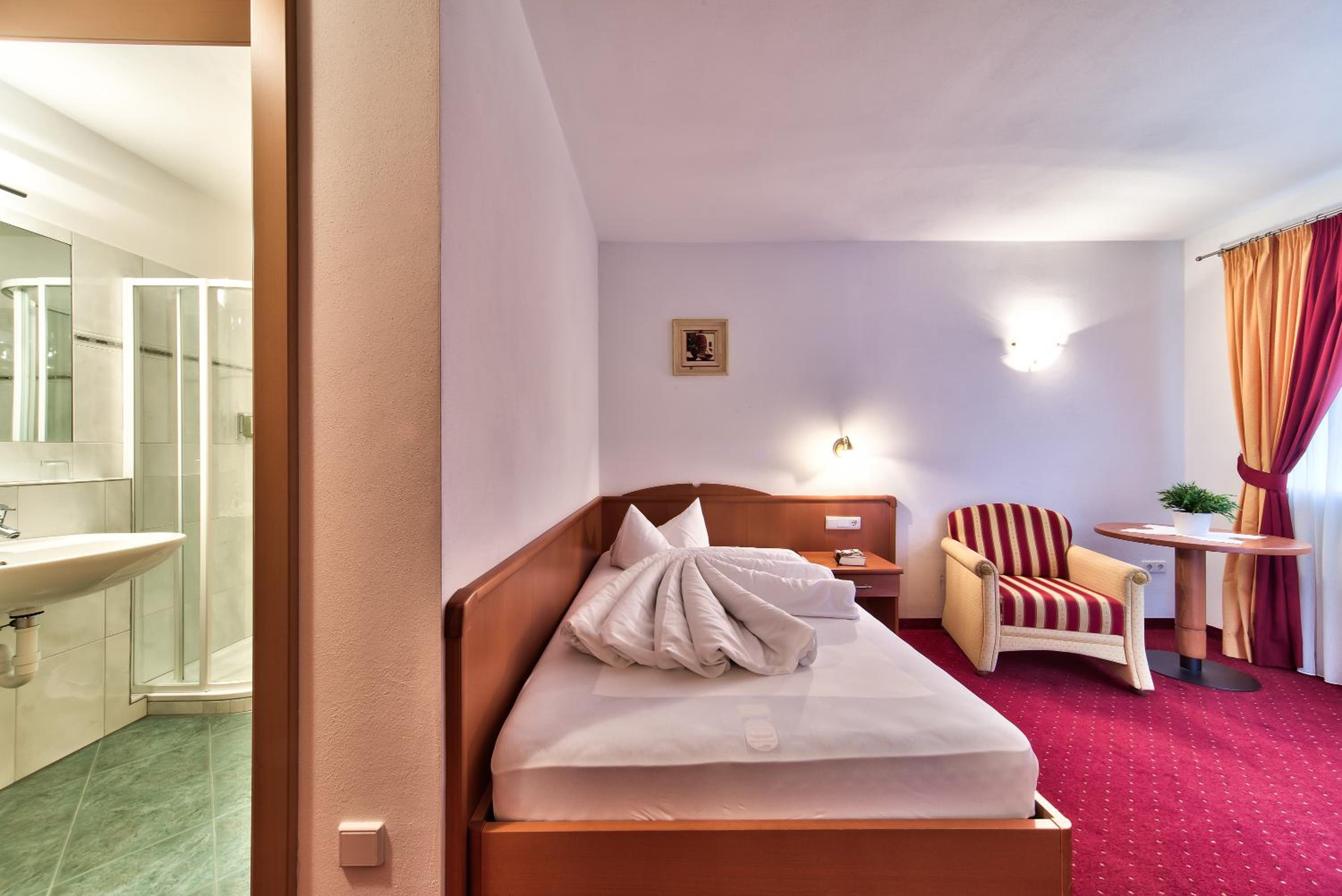 Single Room with Balcony photo 1