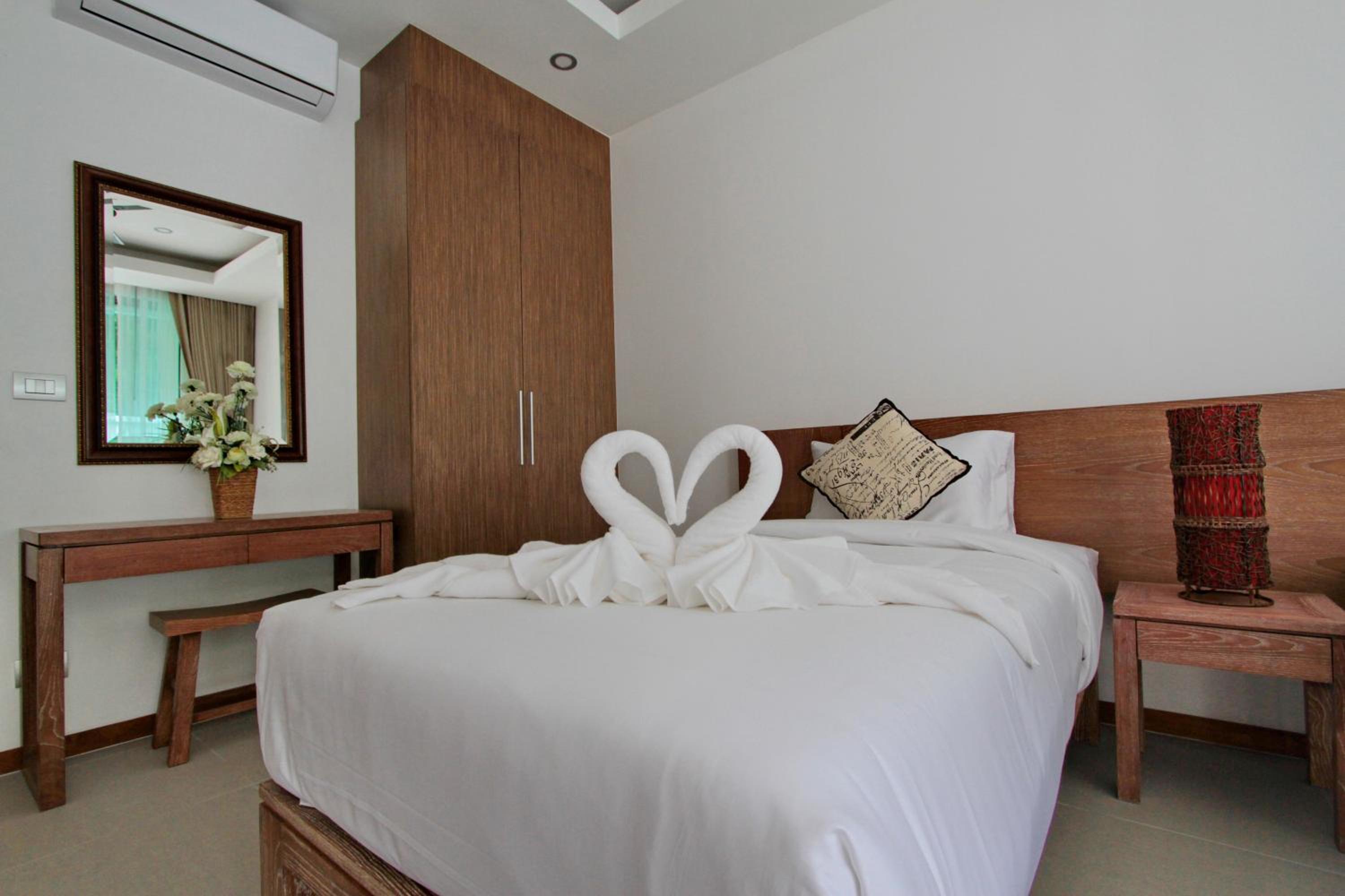 Three-Bedroom Villa photo 2