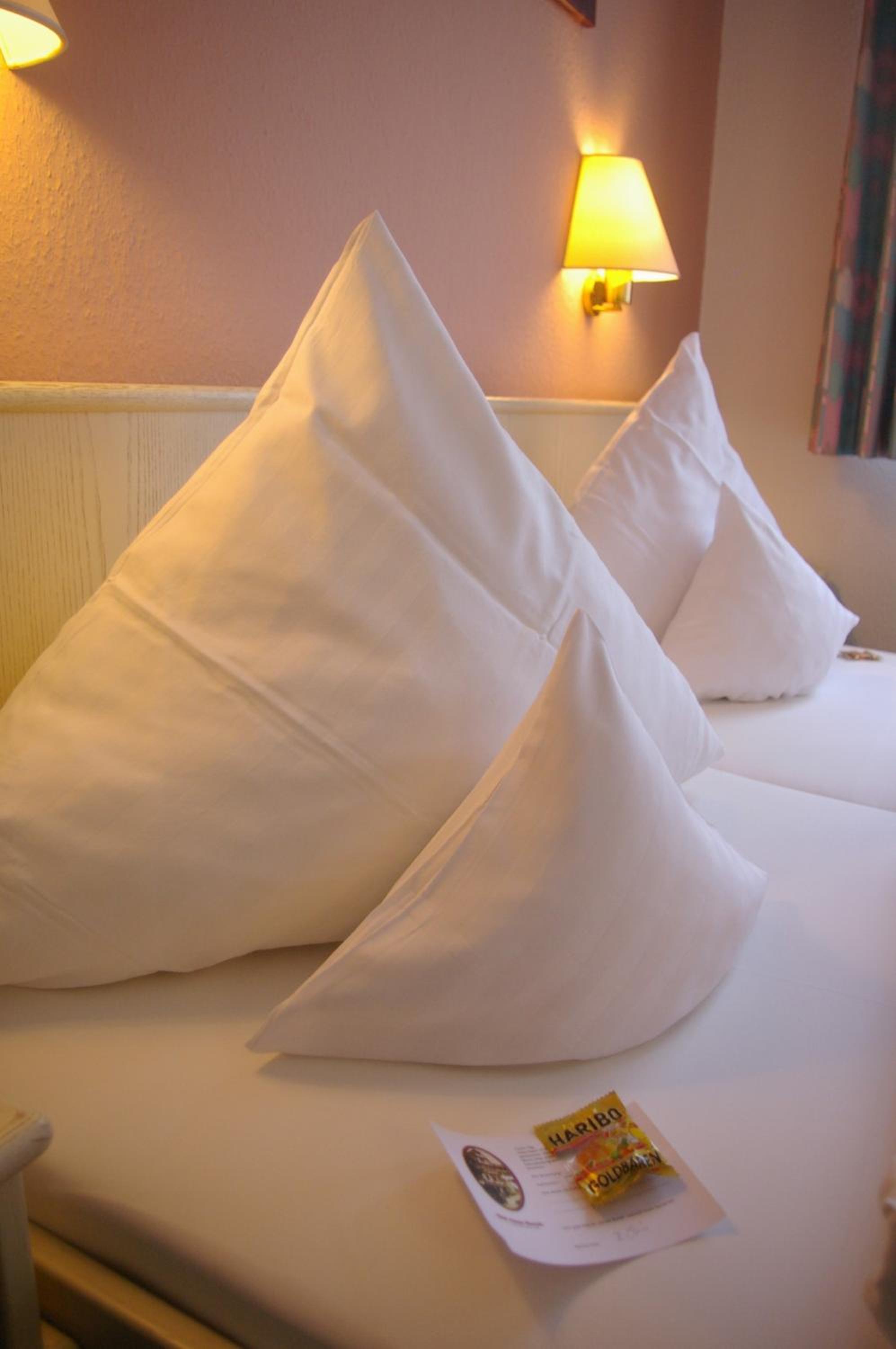 Standard Double Room - Photo 2