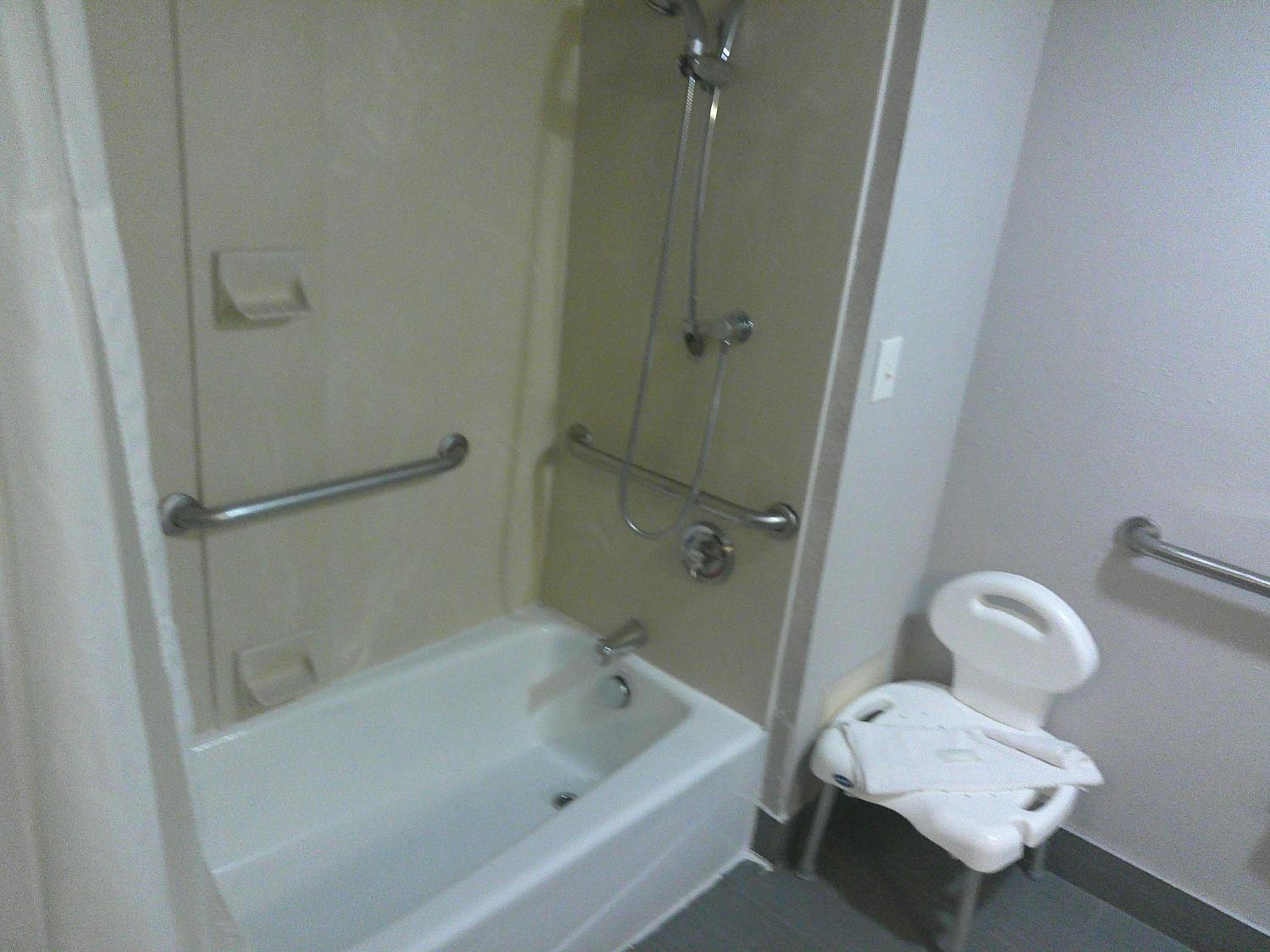 Superior King Room Disability Access Smoke Free - Photo 16