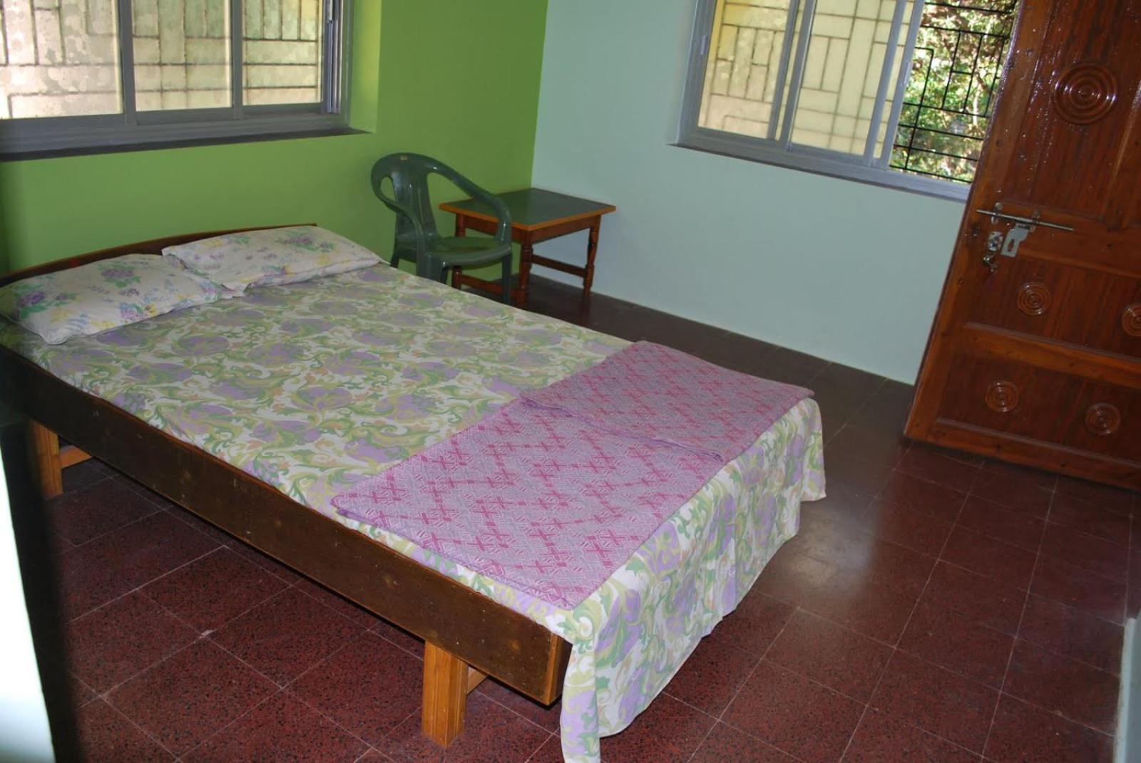 Family Room with Garden View - Photo 7